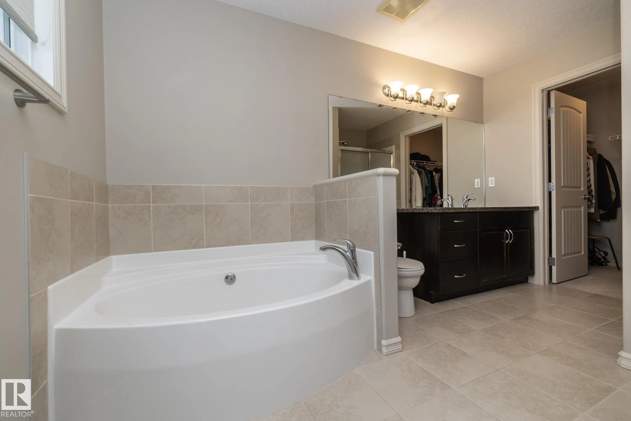 7117 SOUTH TERWILLEGAR Drive