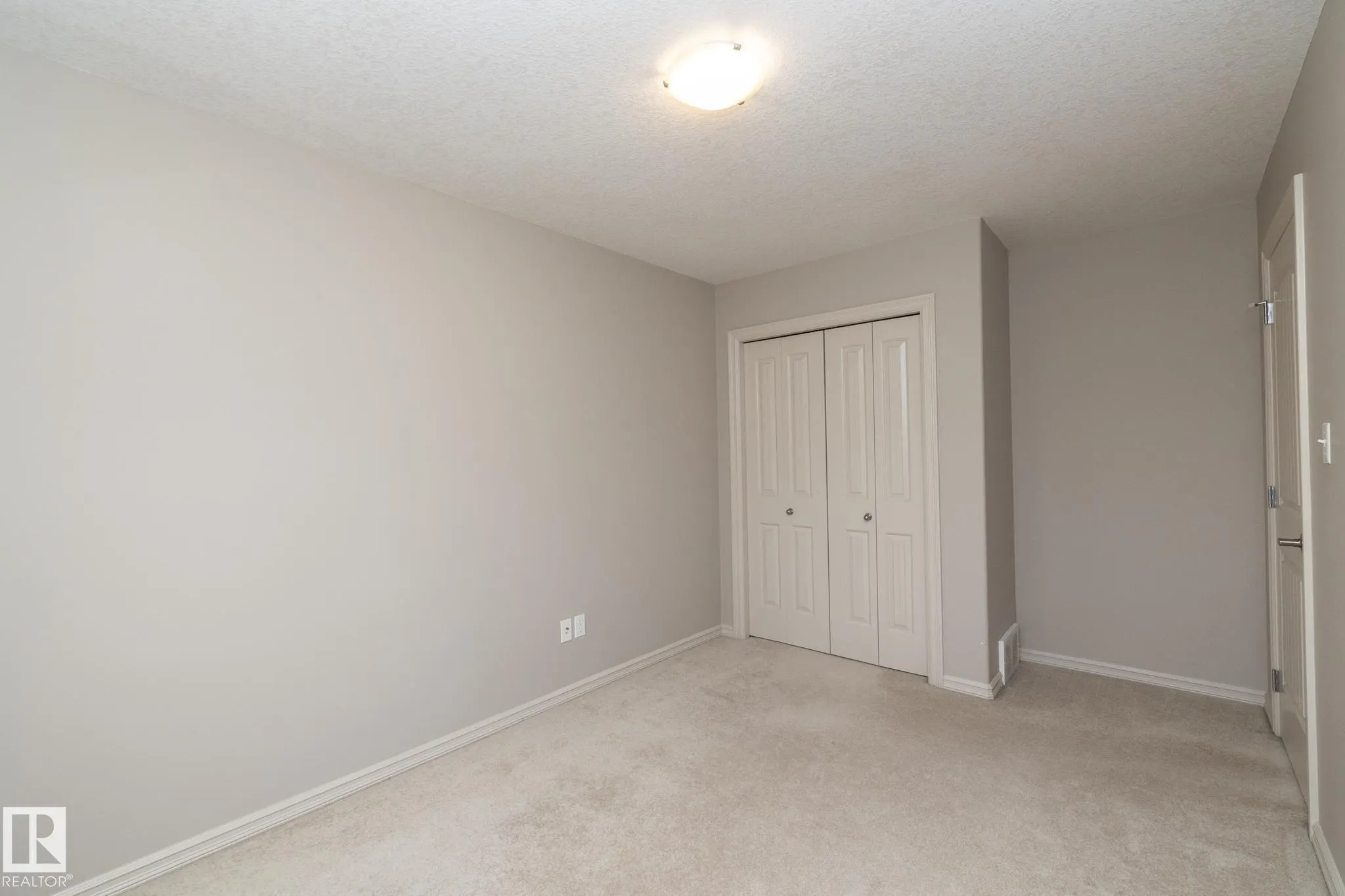 7117 SOUTH TERWILLEGAR Drive