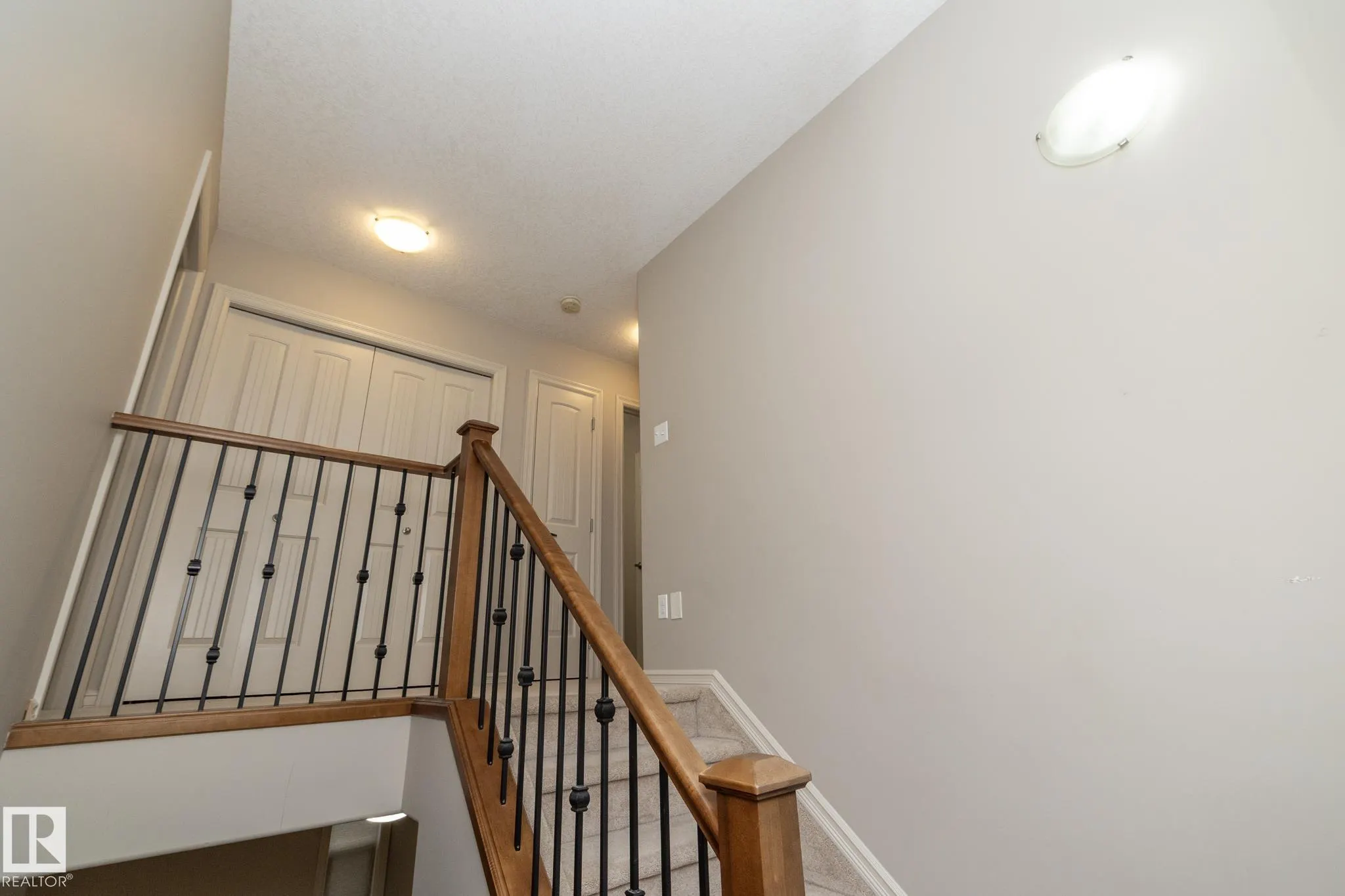 7117 SOUTH TERWILLEGAR Drive