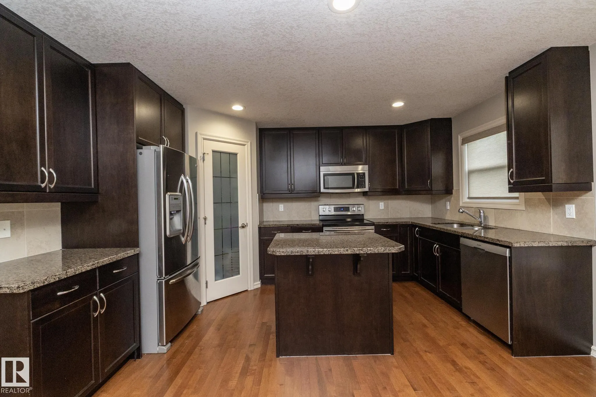 7117 SOUTH TERWILLEGAR Drive