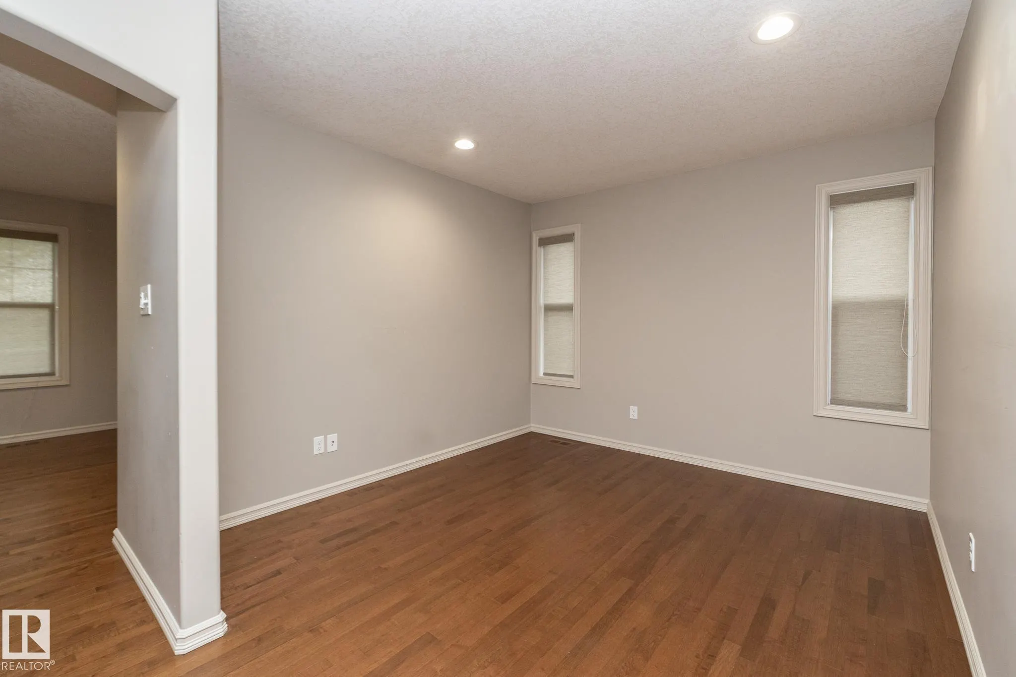 7117 SOUTH TERWILLEGAR Drive