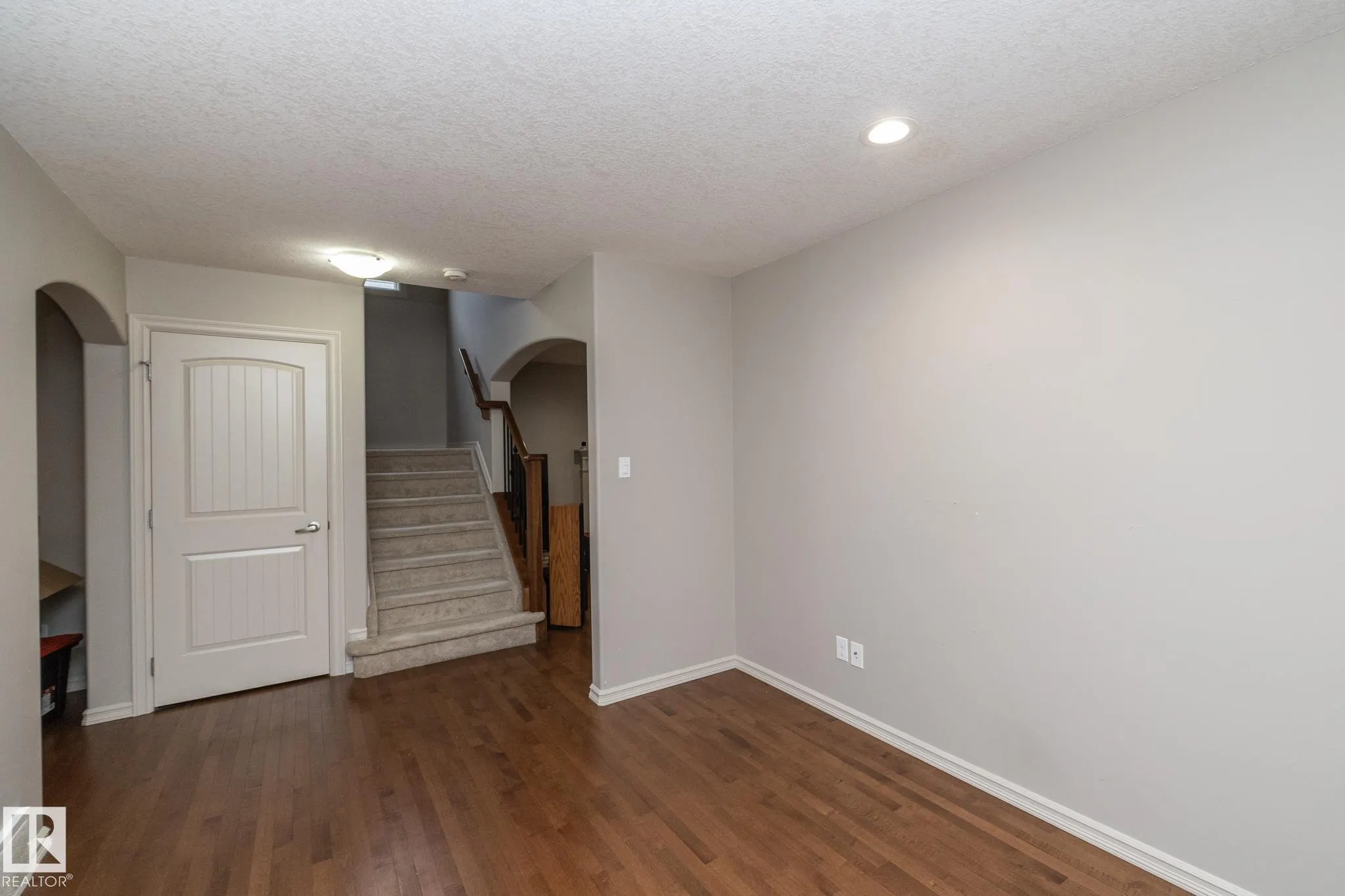 7117 SOUTH TERWILLEGAR Drive