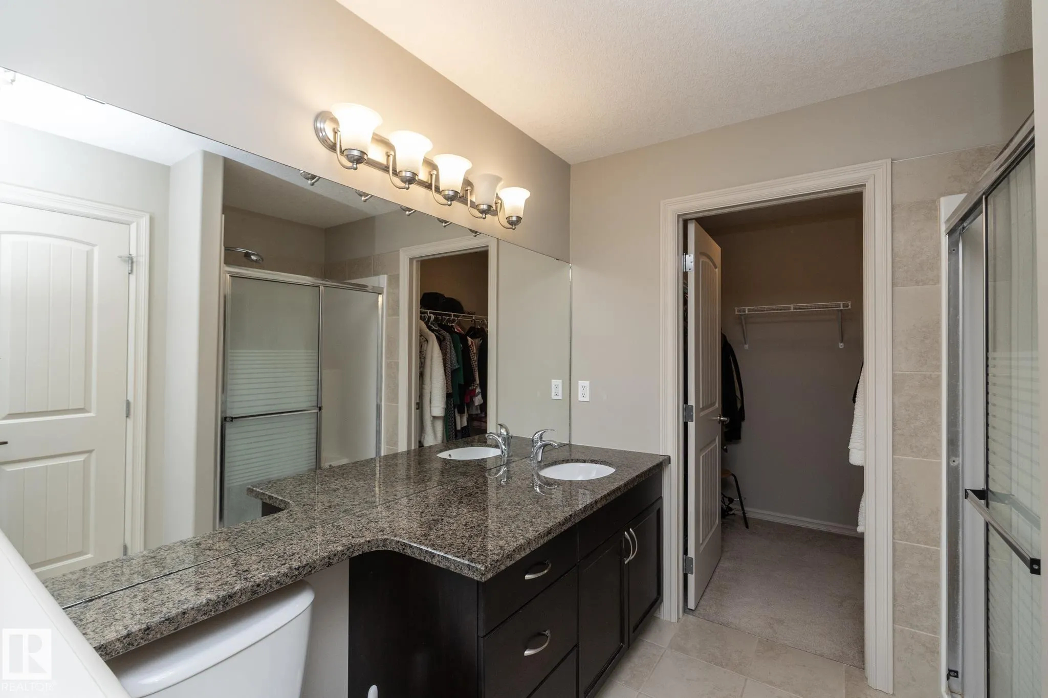 7117 SOUTH TERWILLEGAR Drive