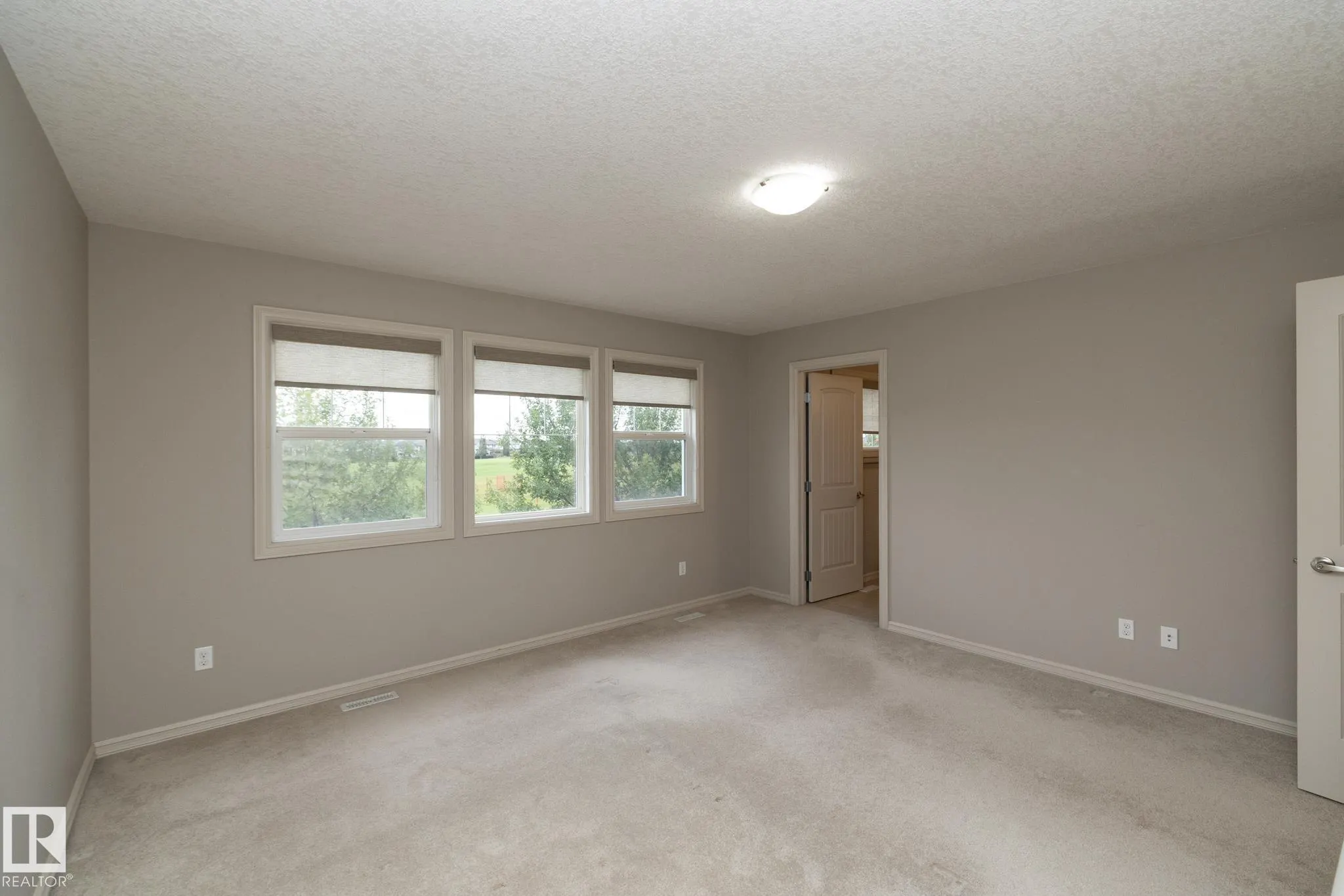 7117 SOUTH TERWILLEGAR Drive