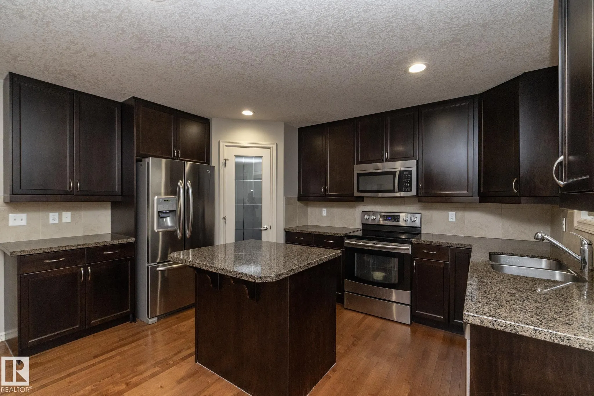 7117 SOUTH TERWILLEGAR Drive