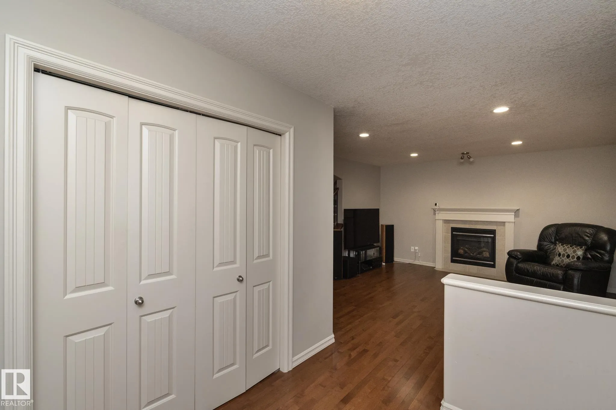 7117 SOUTH TERWILLEGAR Drive