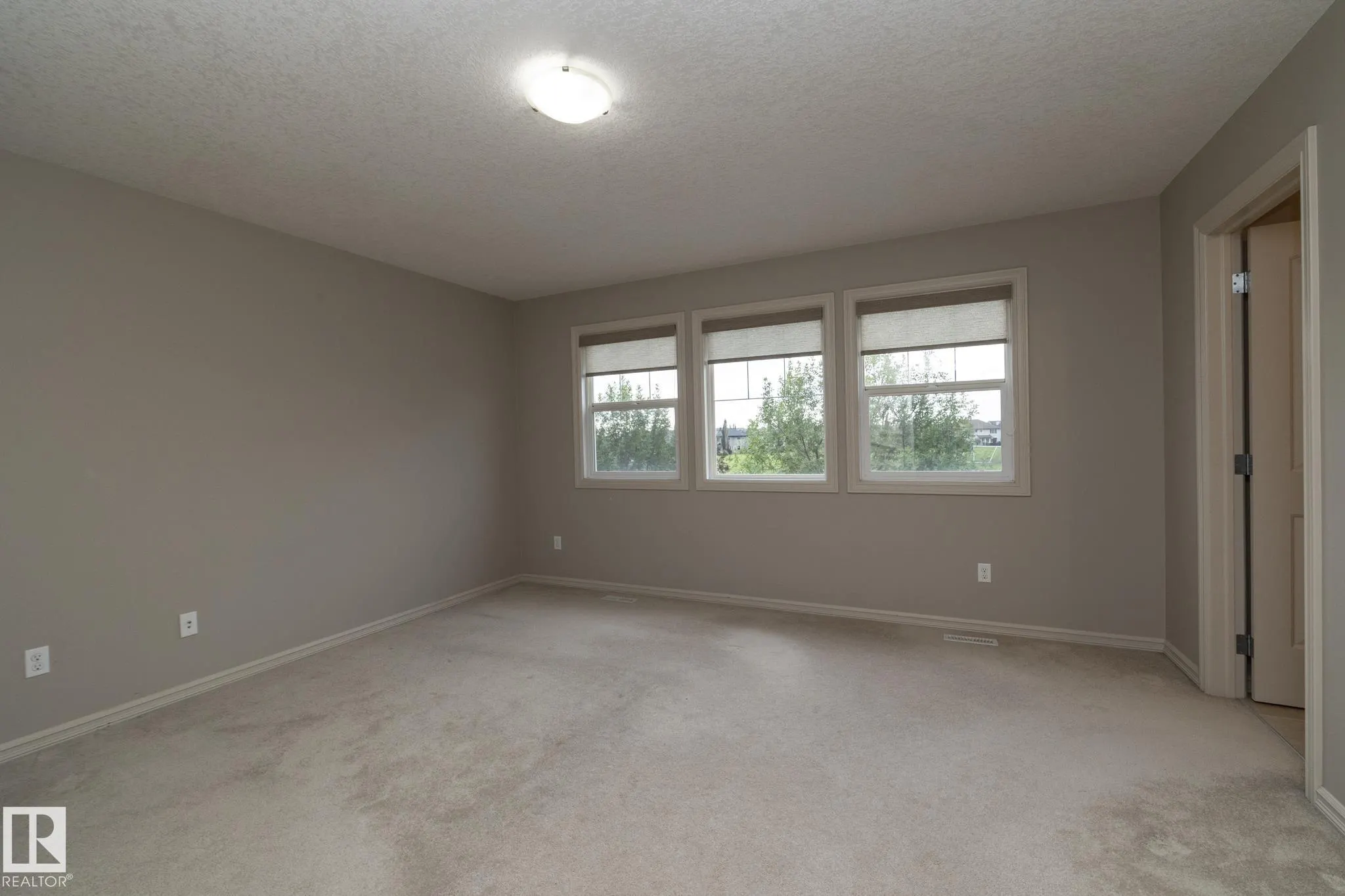 7117 SOUTH TERWILLEGAR Drive