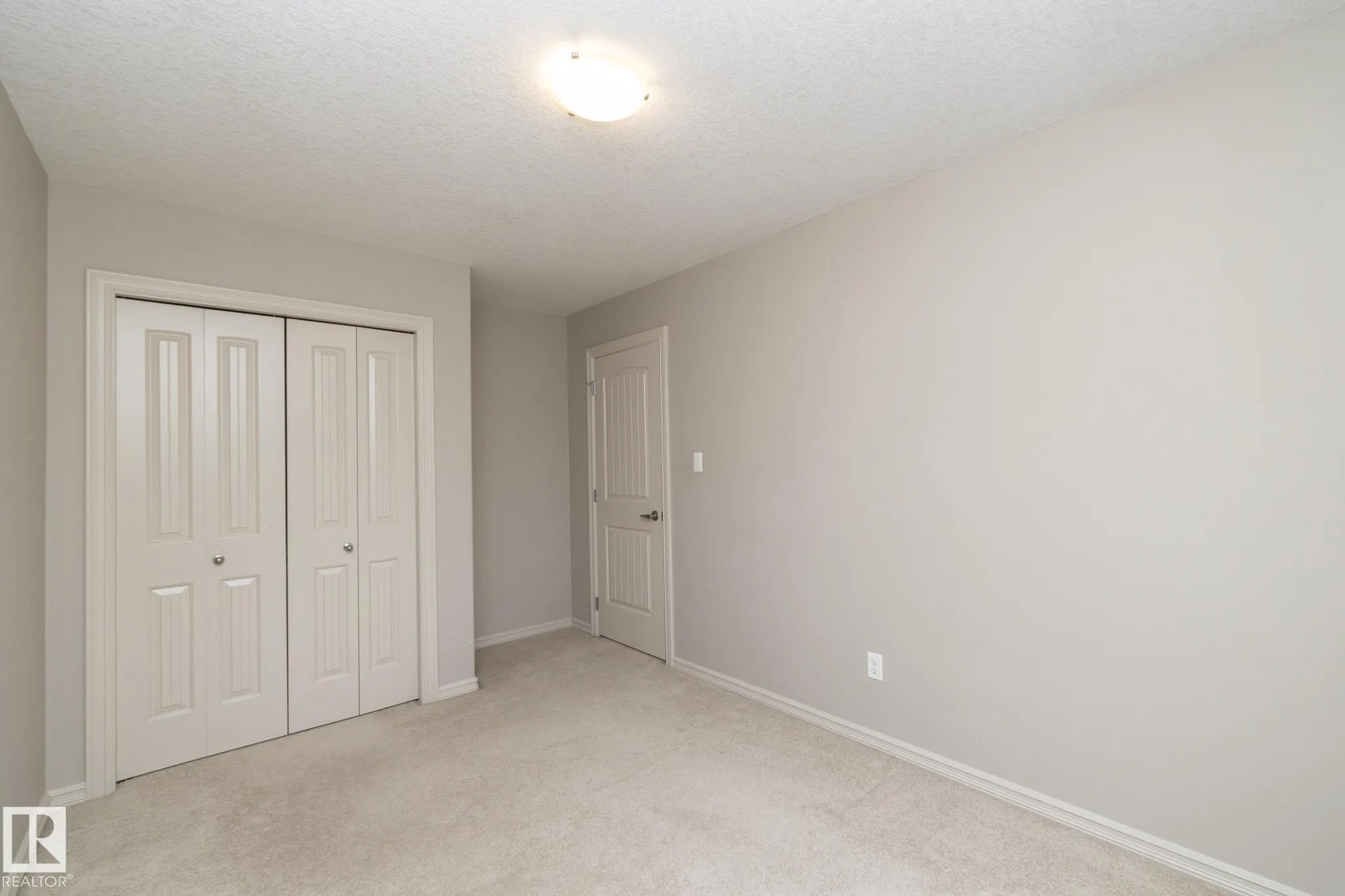 7117 SOUTH TERWILLEGAR Drive