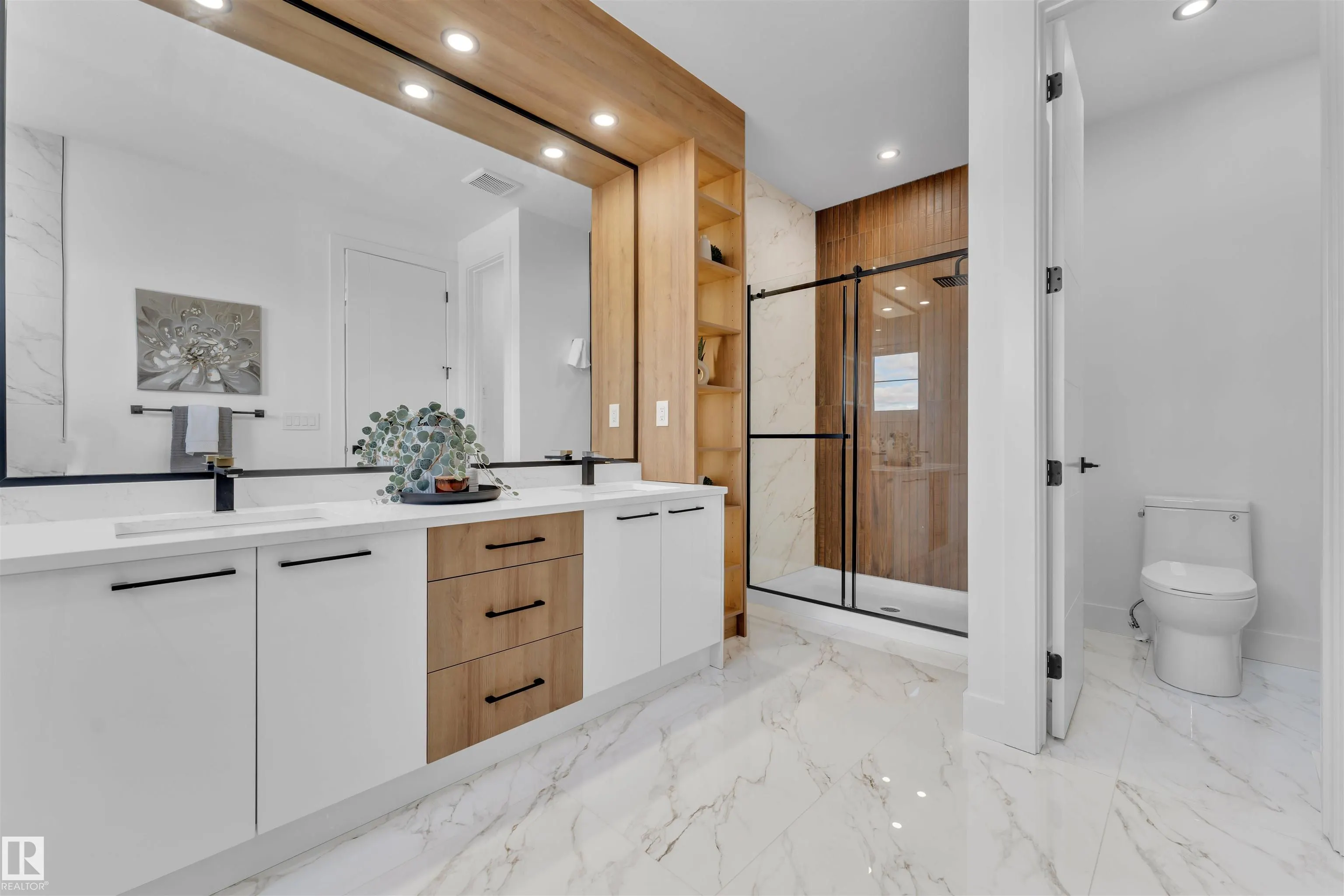 619 FRASER VISTA Vista