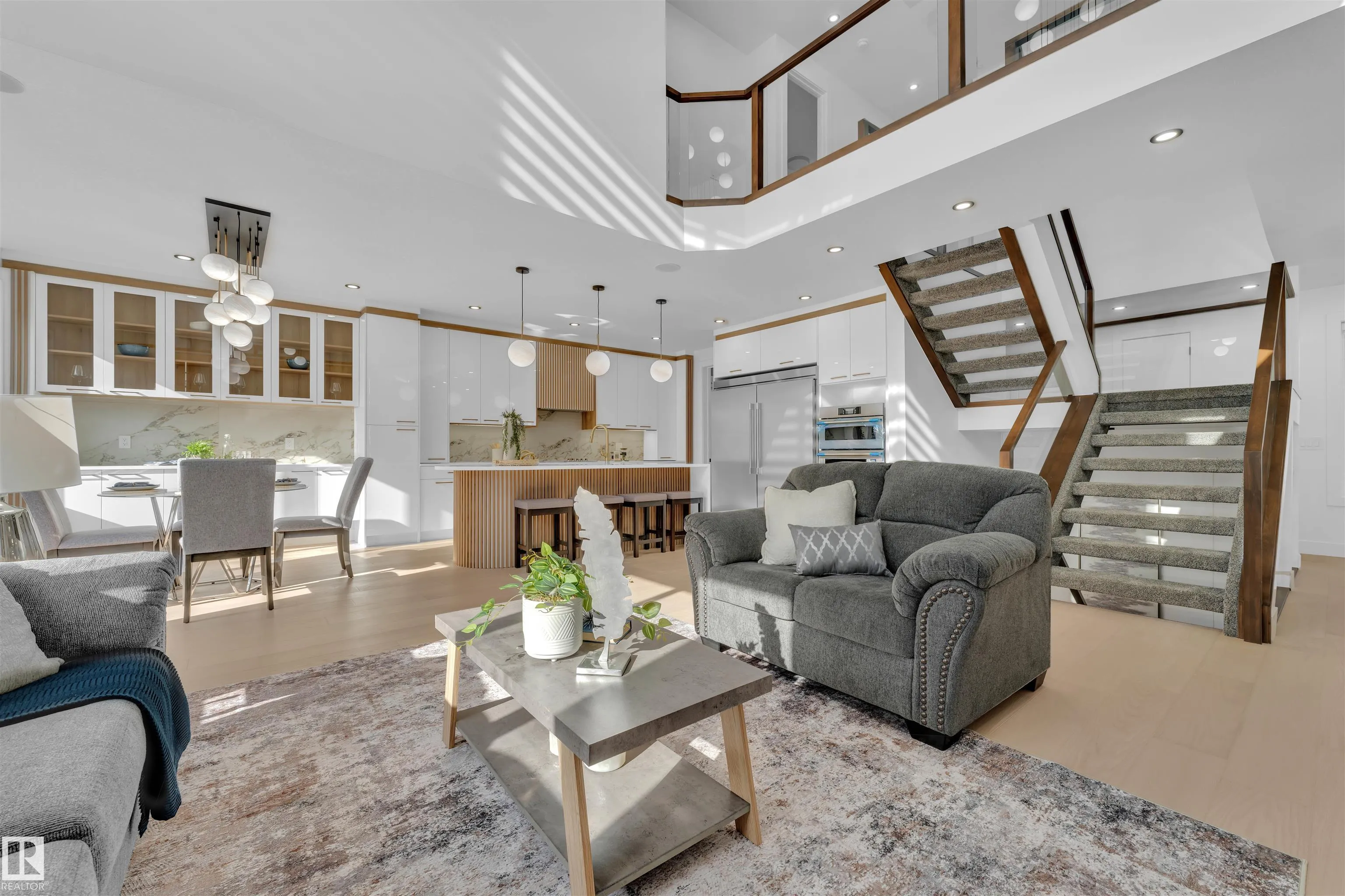 619 FRASER VISTA Vista