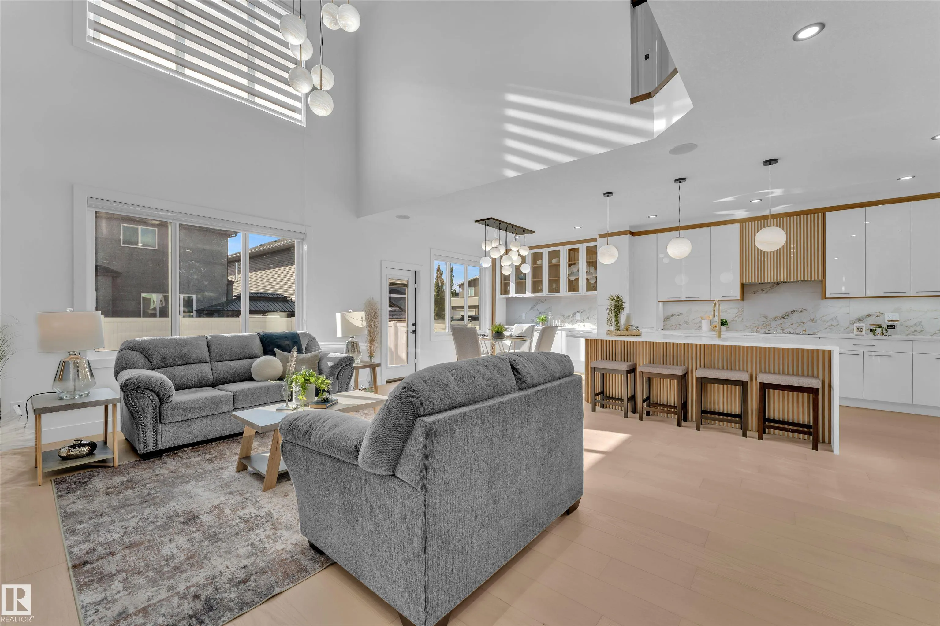 619 FRASER VISTA Vista