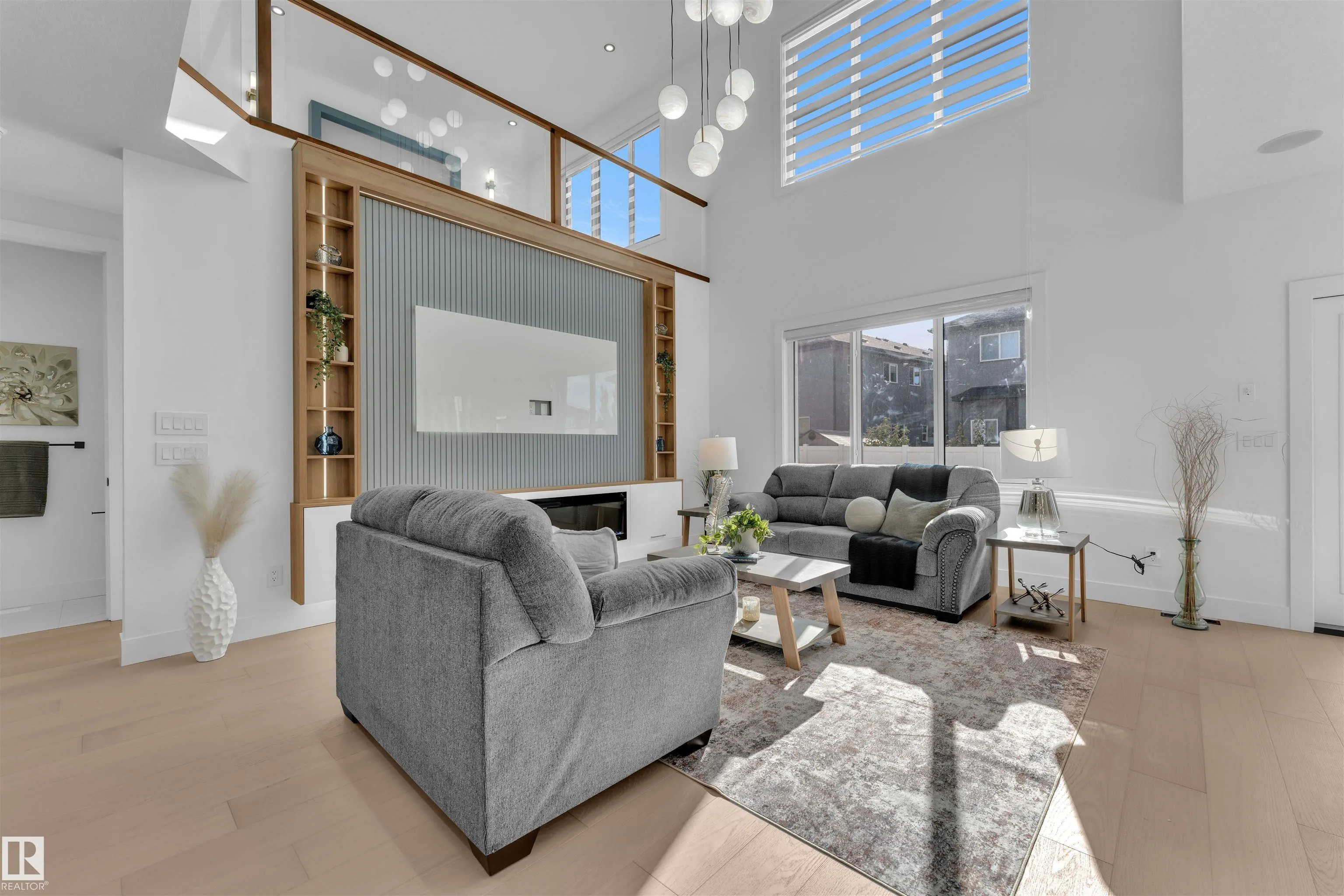 619 FRASER VISTA Vista