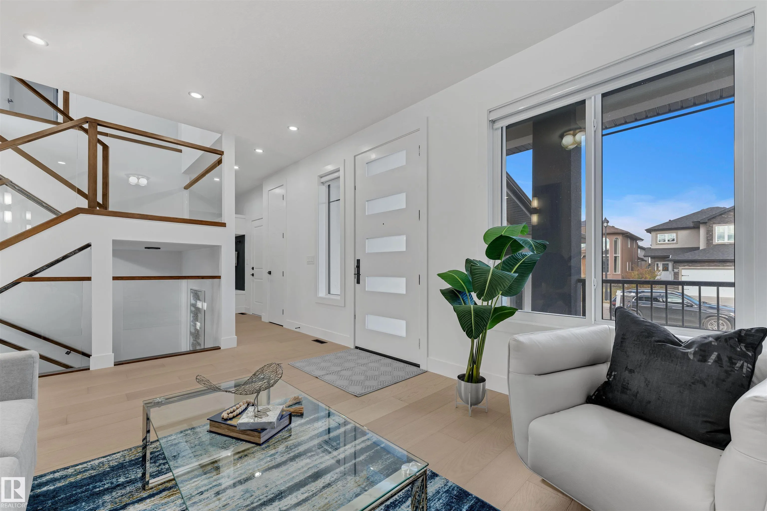 619 FRASER VISTA Vista