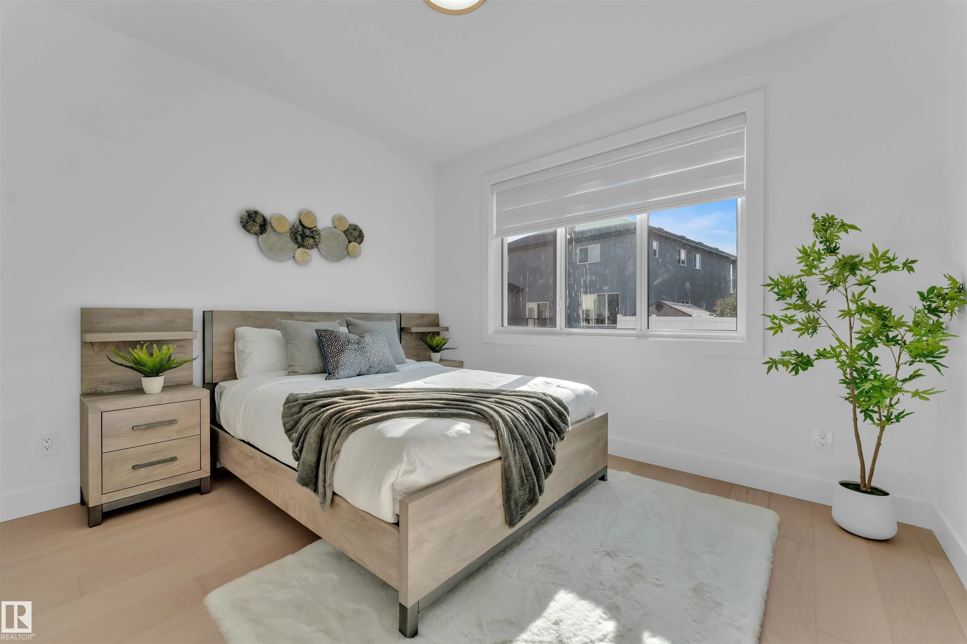 619 FRASER VISTA Vista
