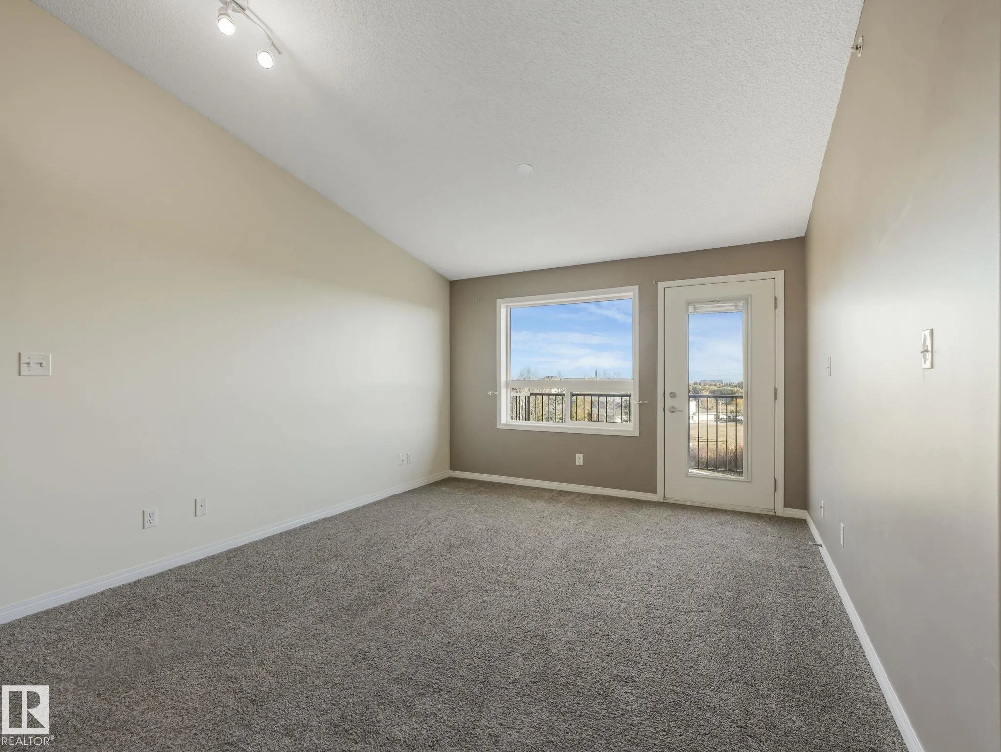 1520 Hammond Gate
