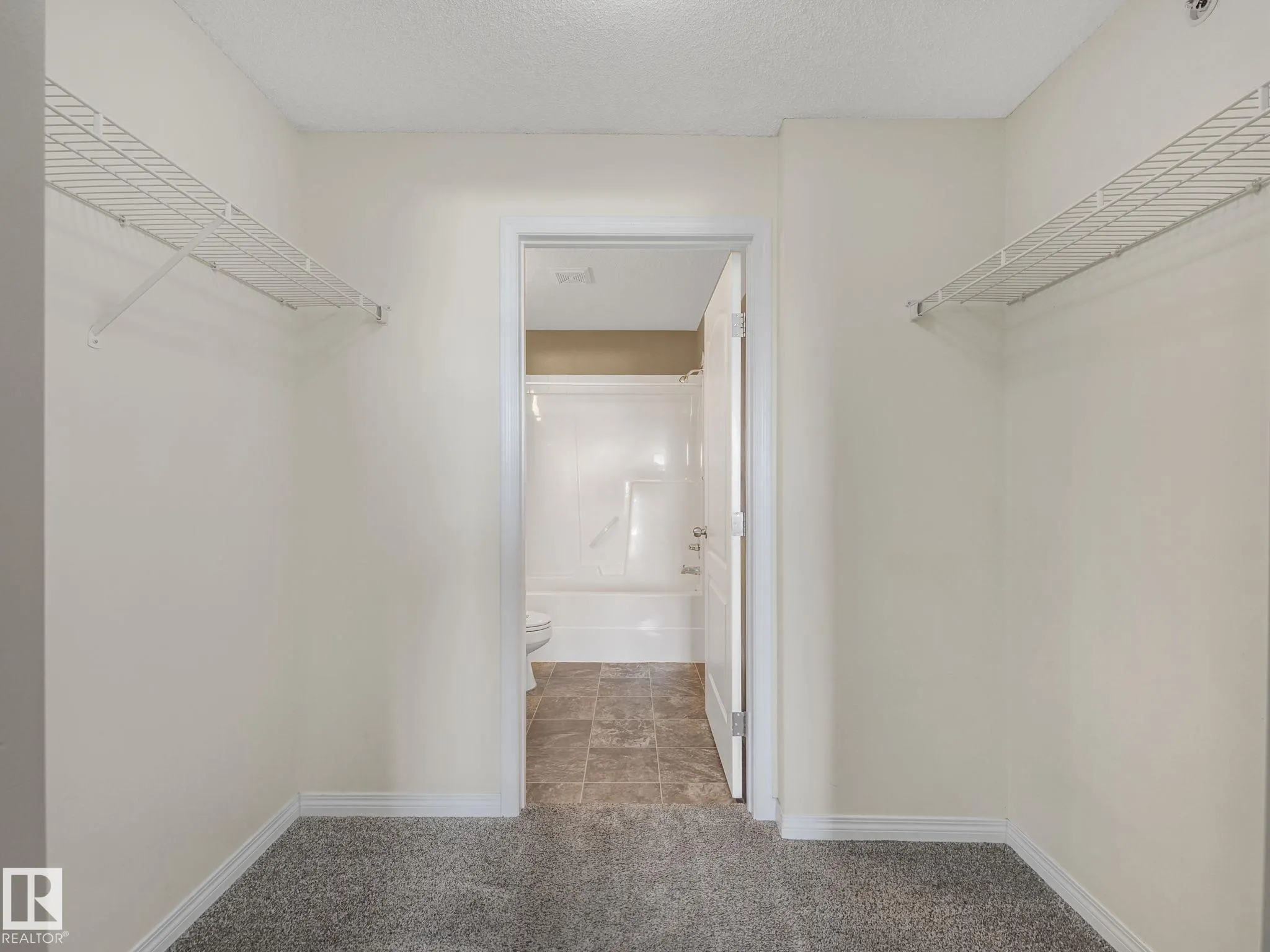 1520 Hammond Gate