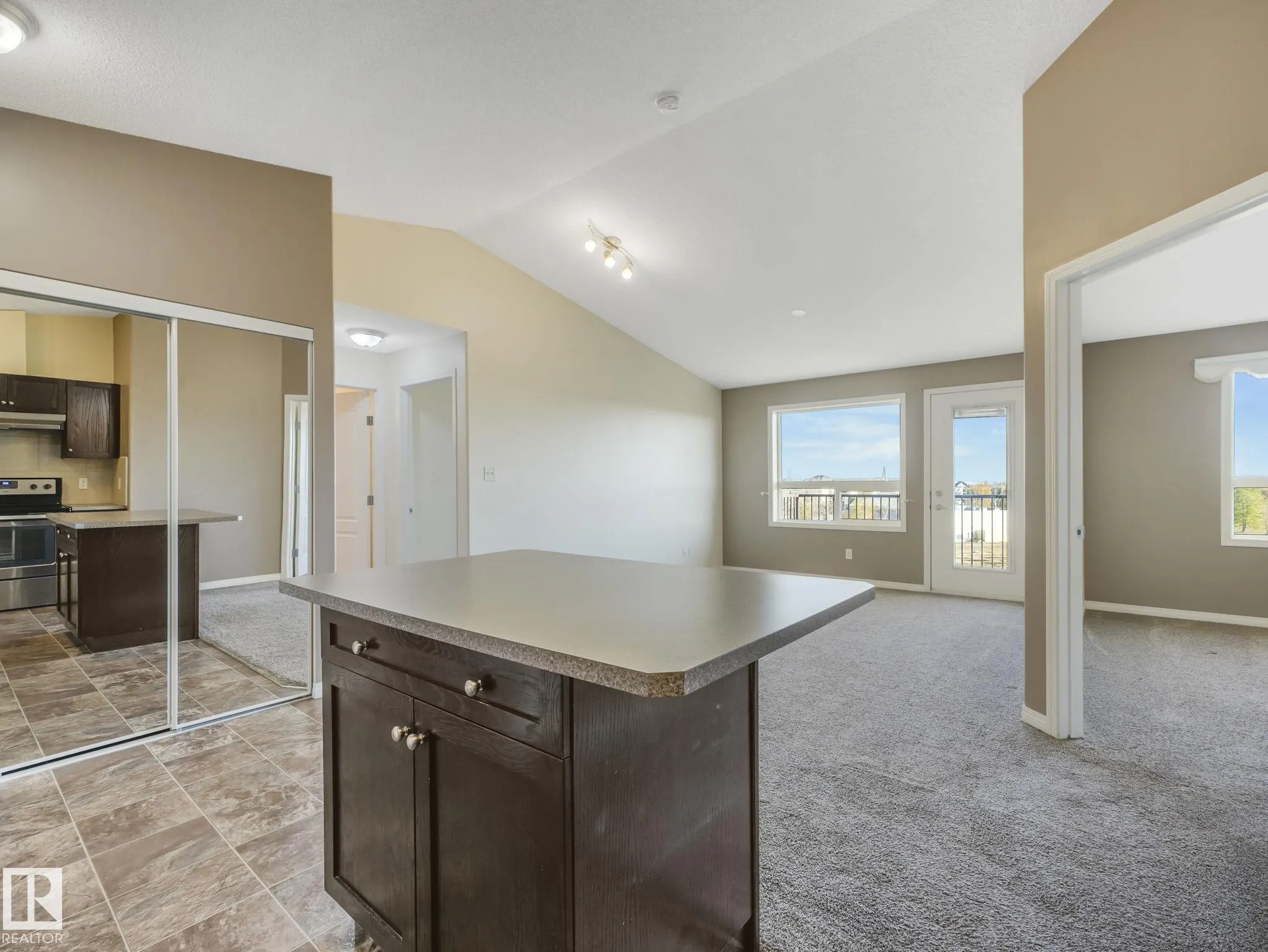 1520 Hammond Gate