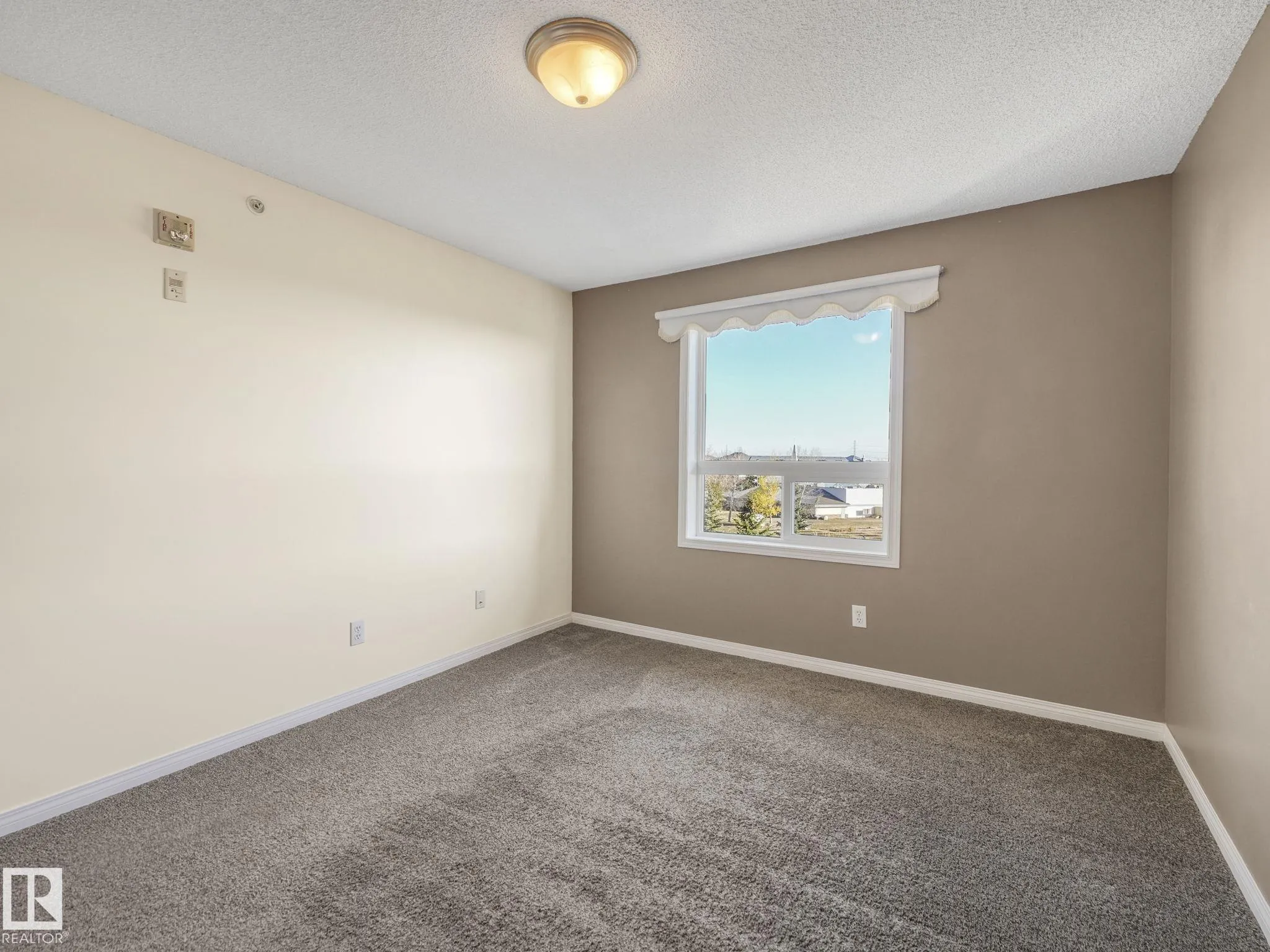 1520 Hammond Gate
