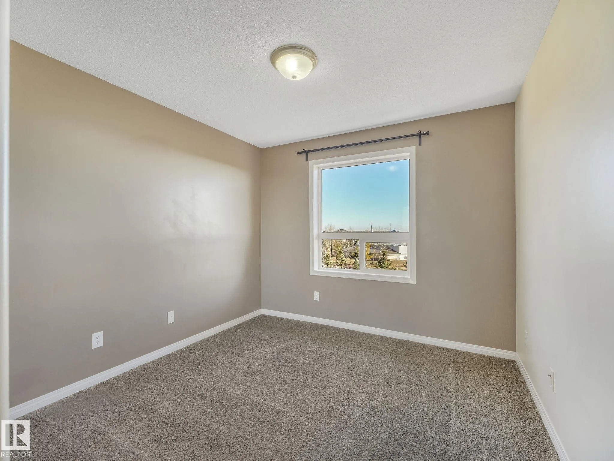 1520 Hammond Gate