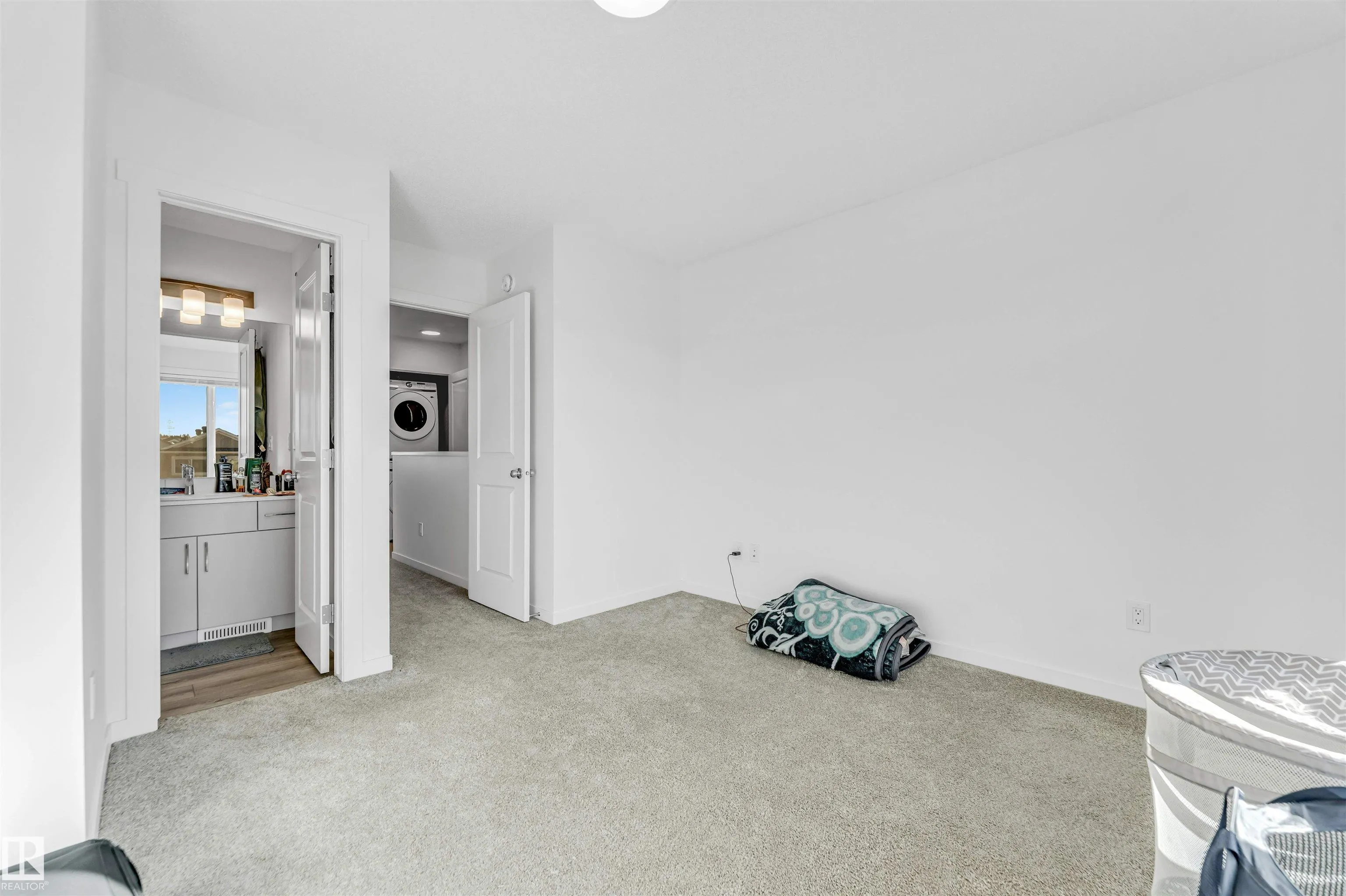 1106 ASTER Boulevard