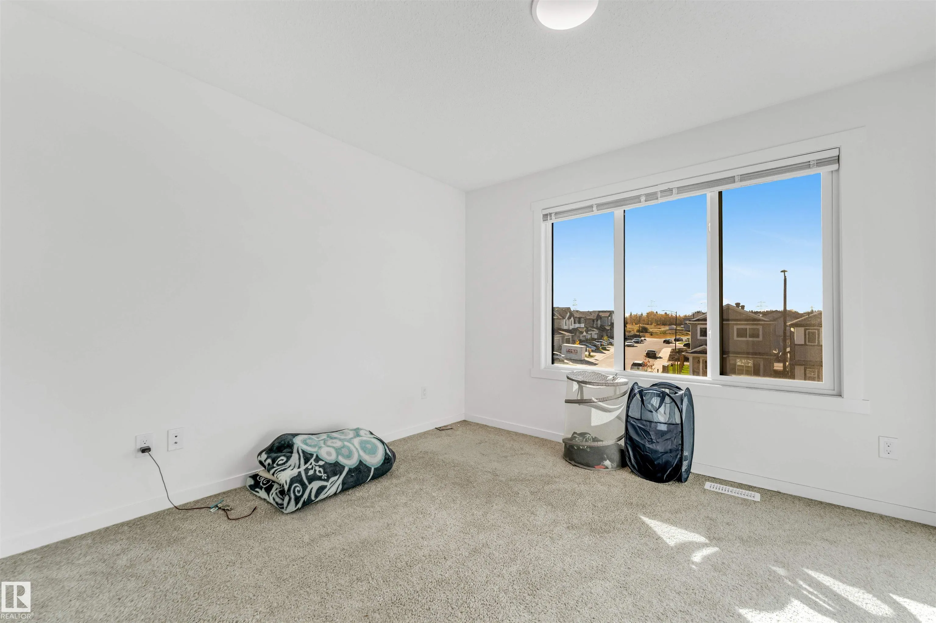 1106 ASTER Boulevard