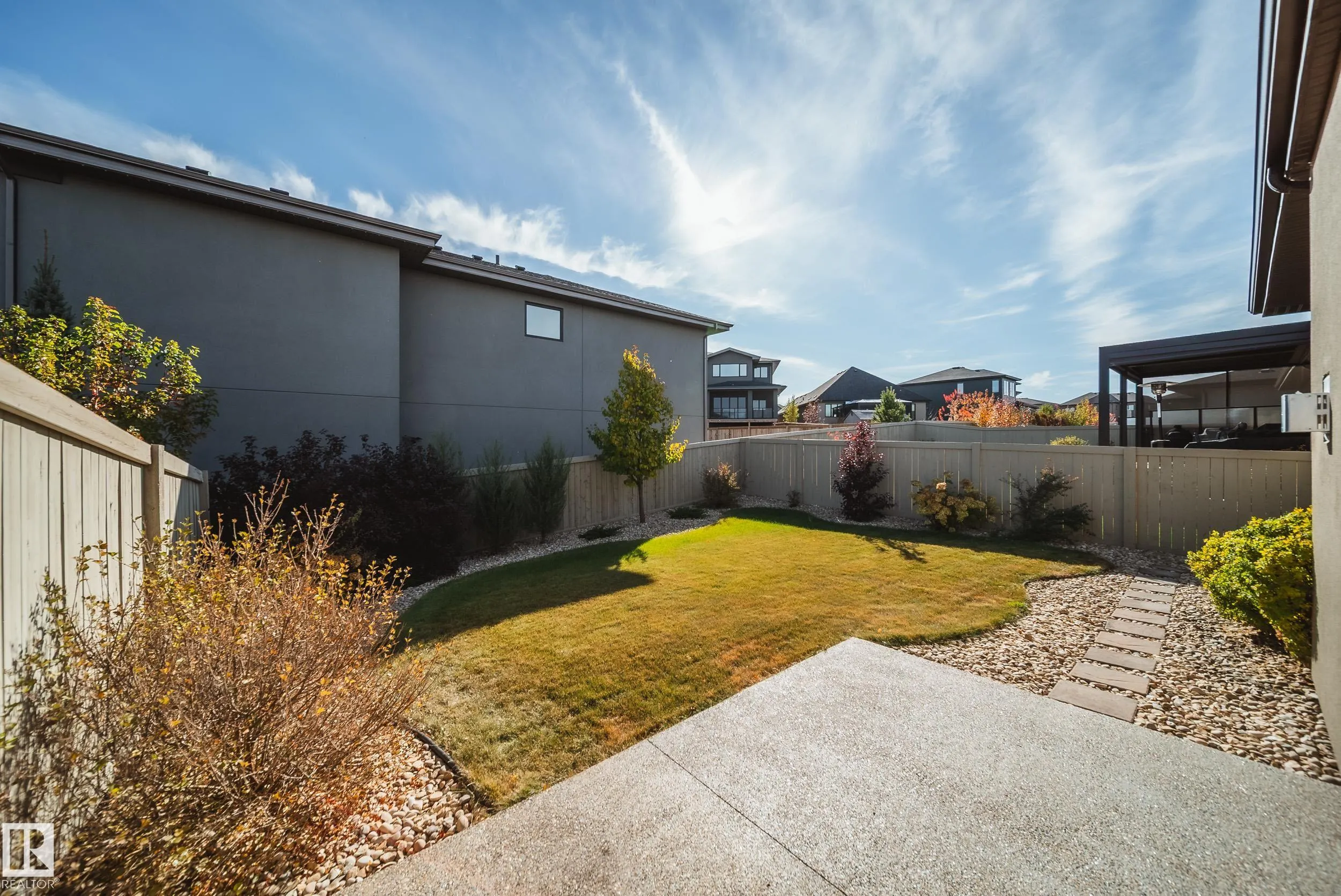 4605 KNIGHT Point(e)