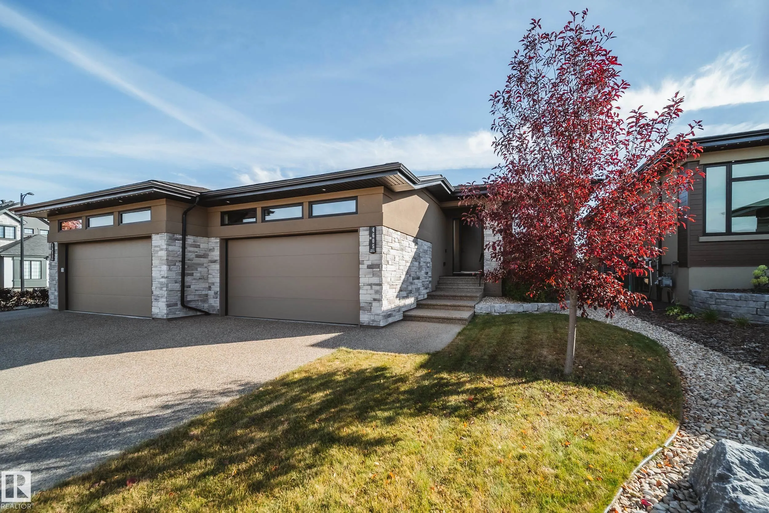 4605 KNIGHT Point(e)