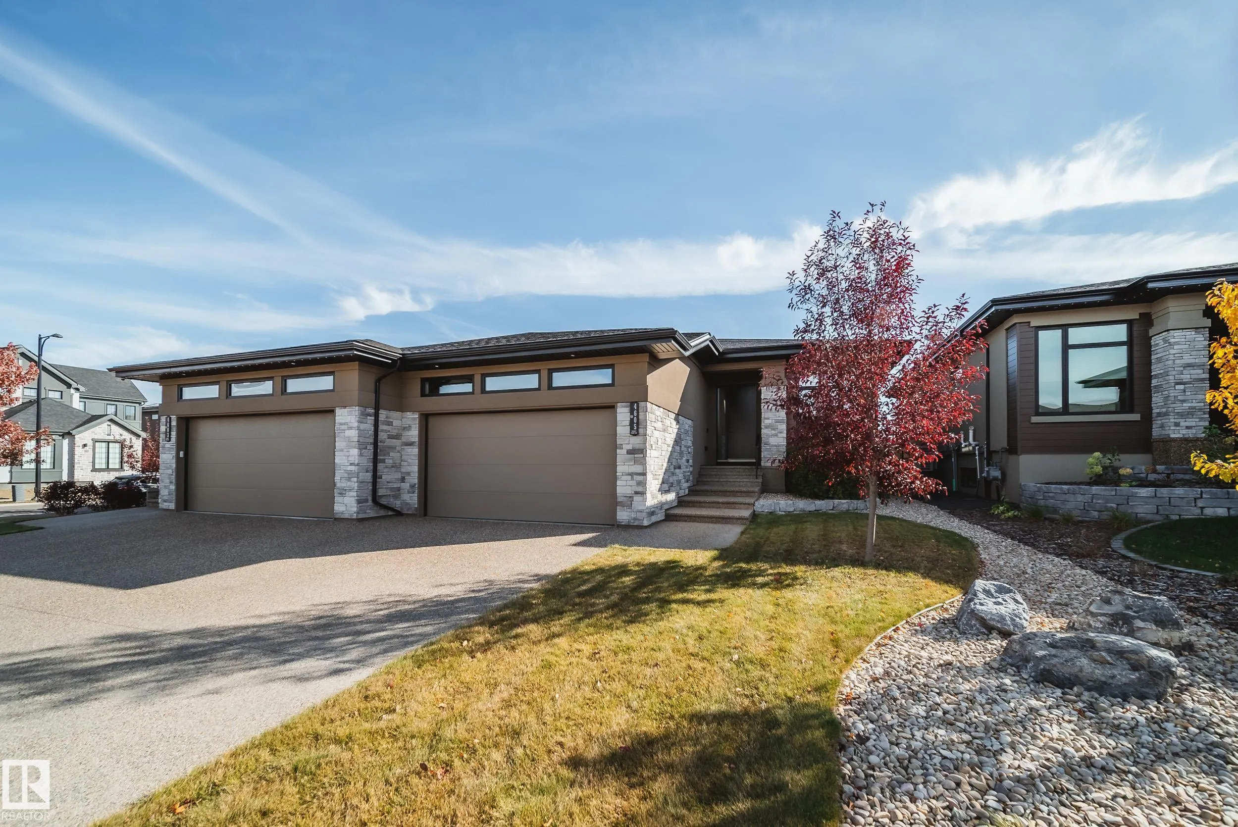 4605 KNIGHT Point(e)