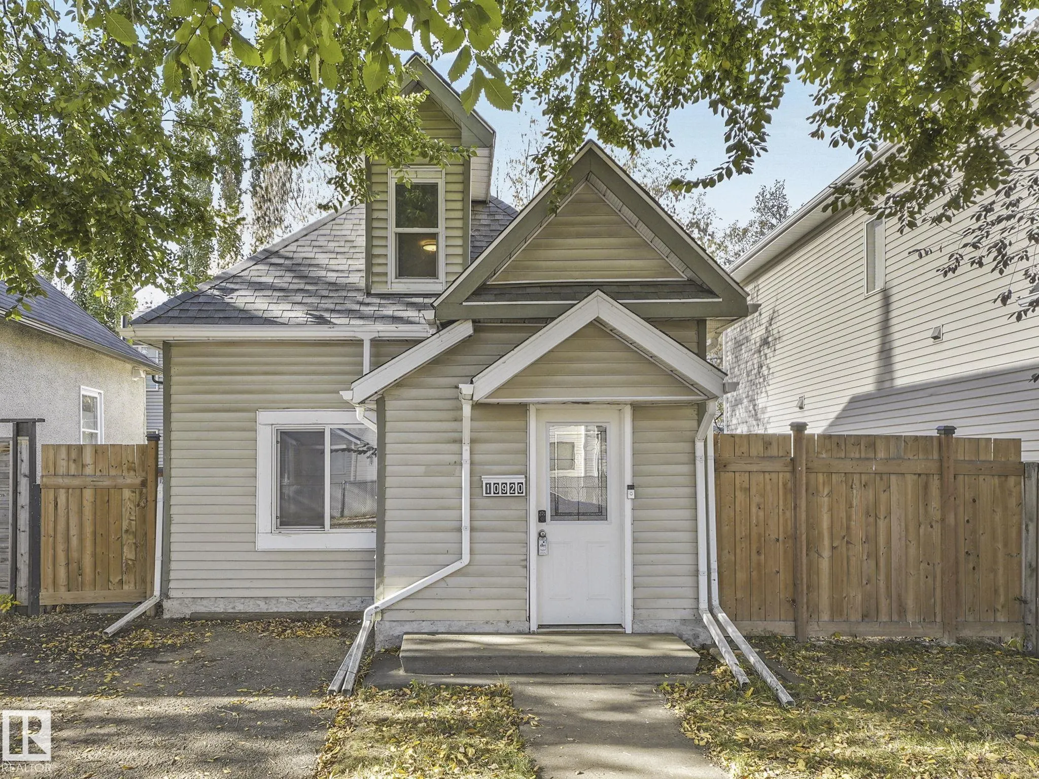 10920 92 Street