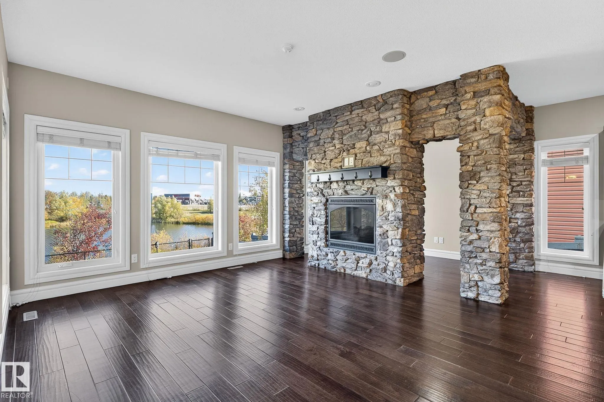 3841 GALLINGER Loop