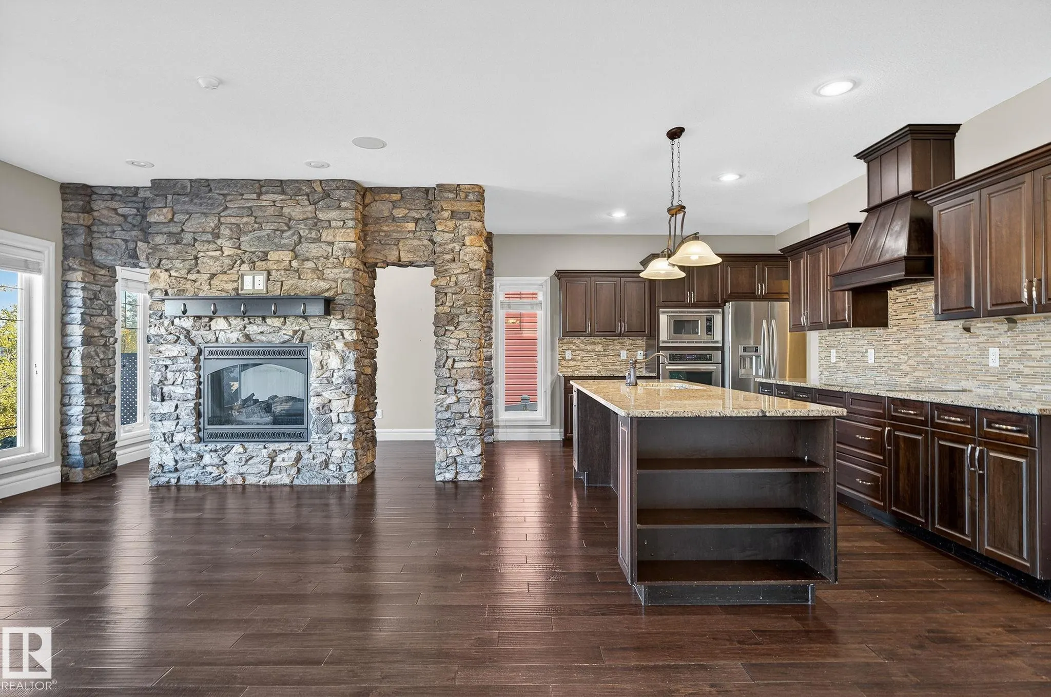 3841 GALLINGER Loop
