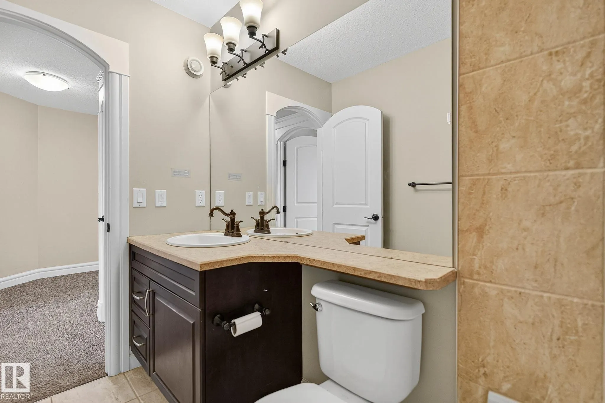 3841 GALLINGER Loop