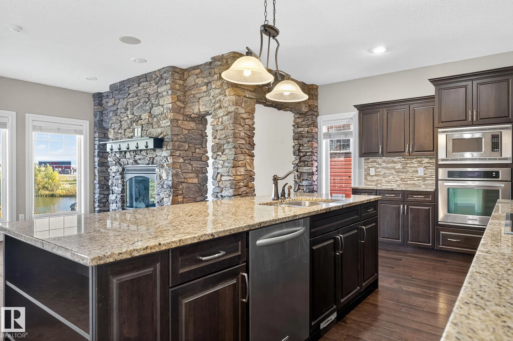 3841 GALLINGER Loop