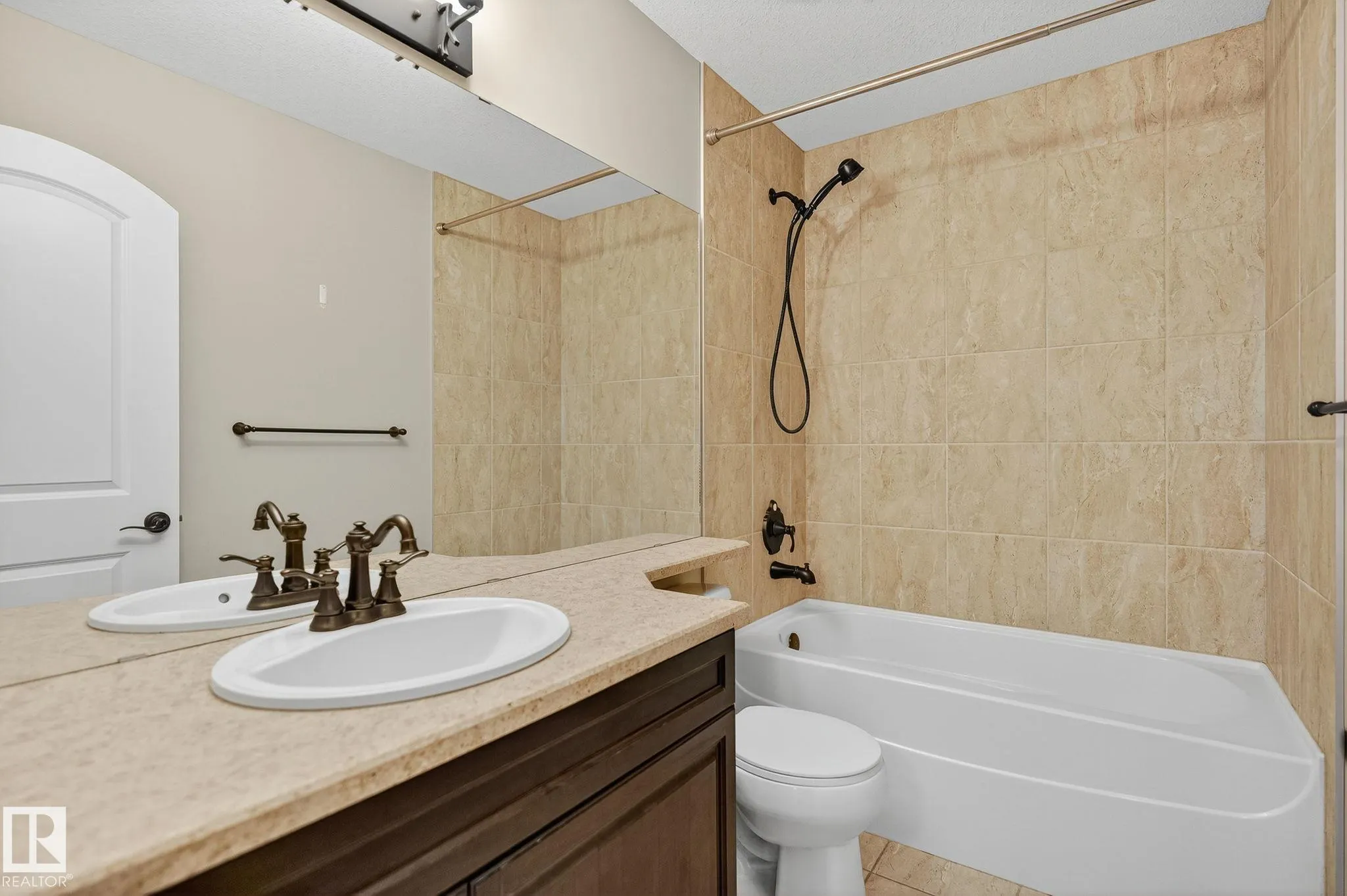 3841 GALLINGER Loop