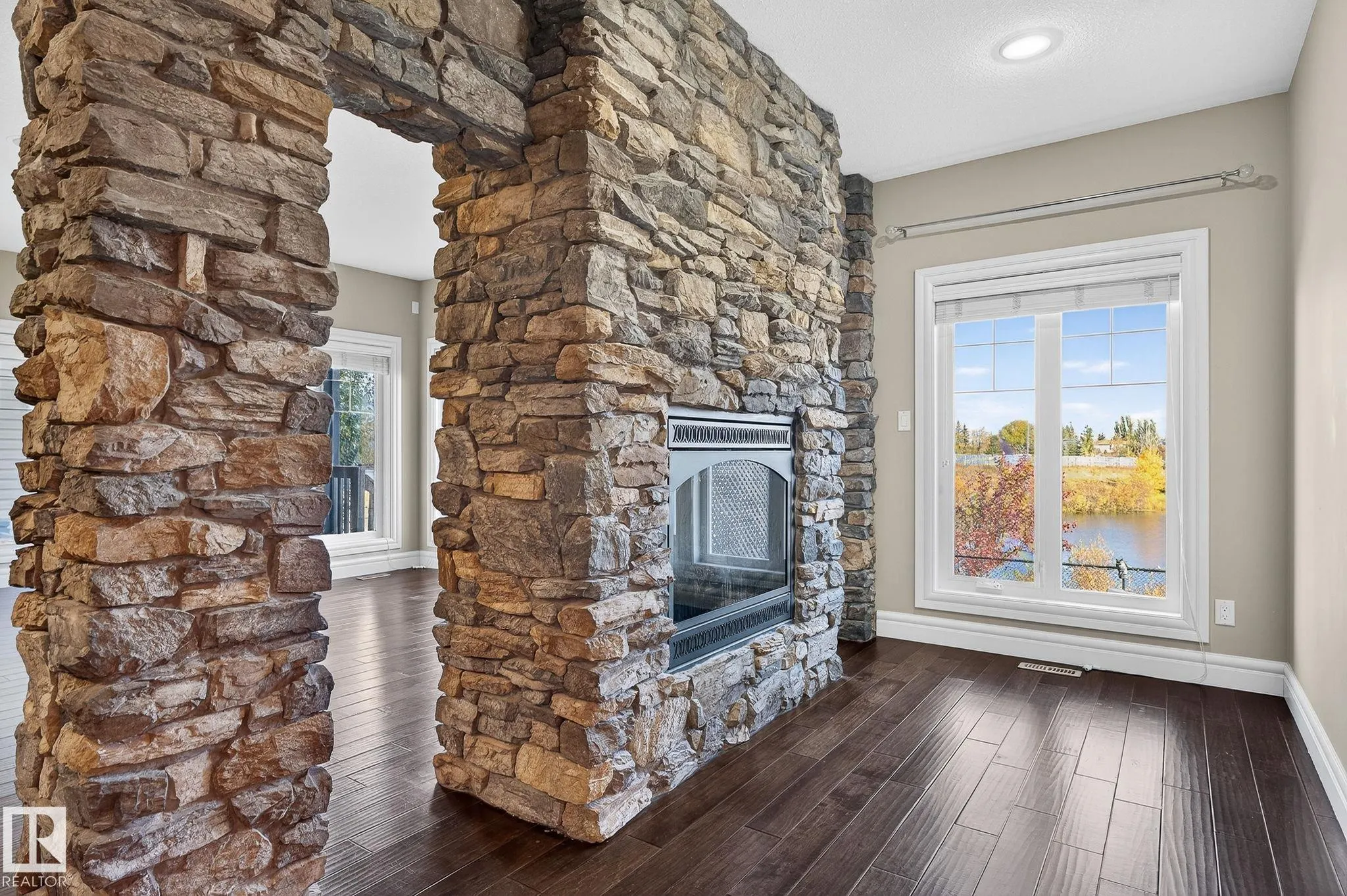 3841 GALLINGER Loop