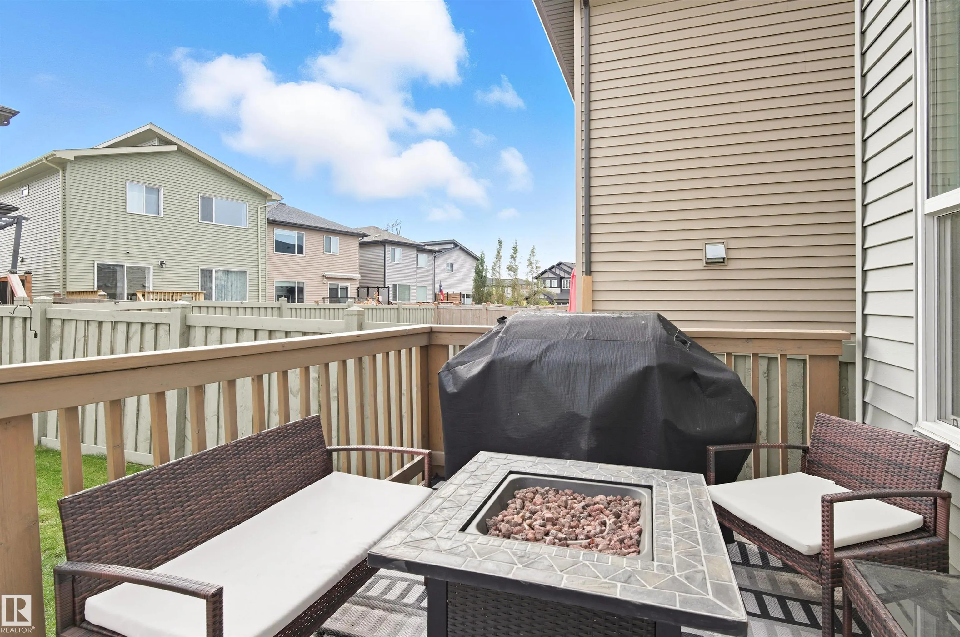 8534 CUSHING Place