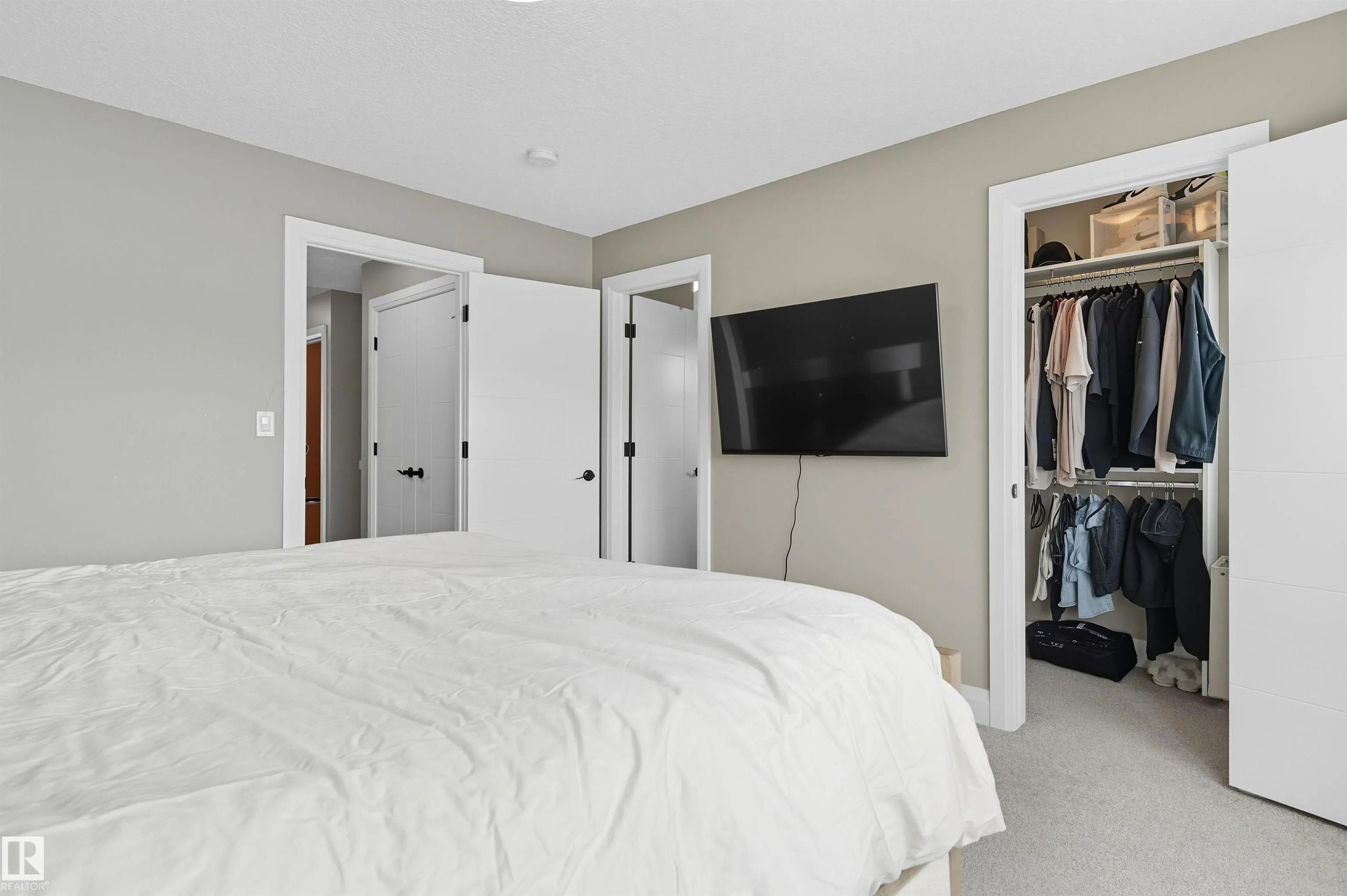 8534 CUSHING Place