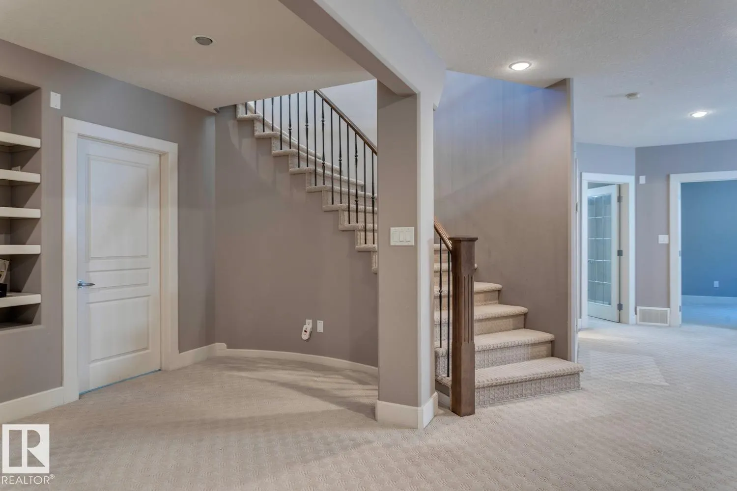 1832 BOWMAN Point(e)