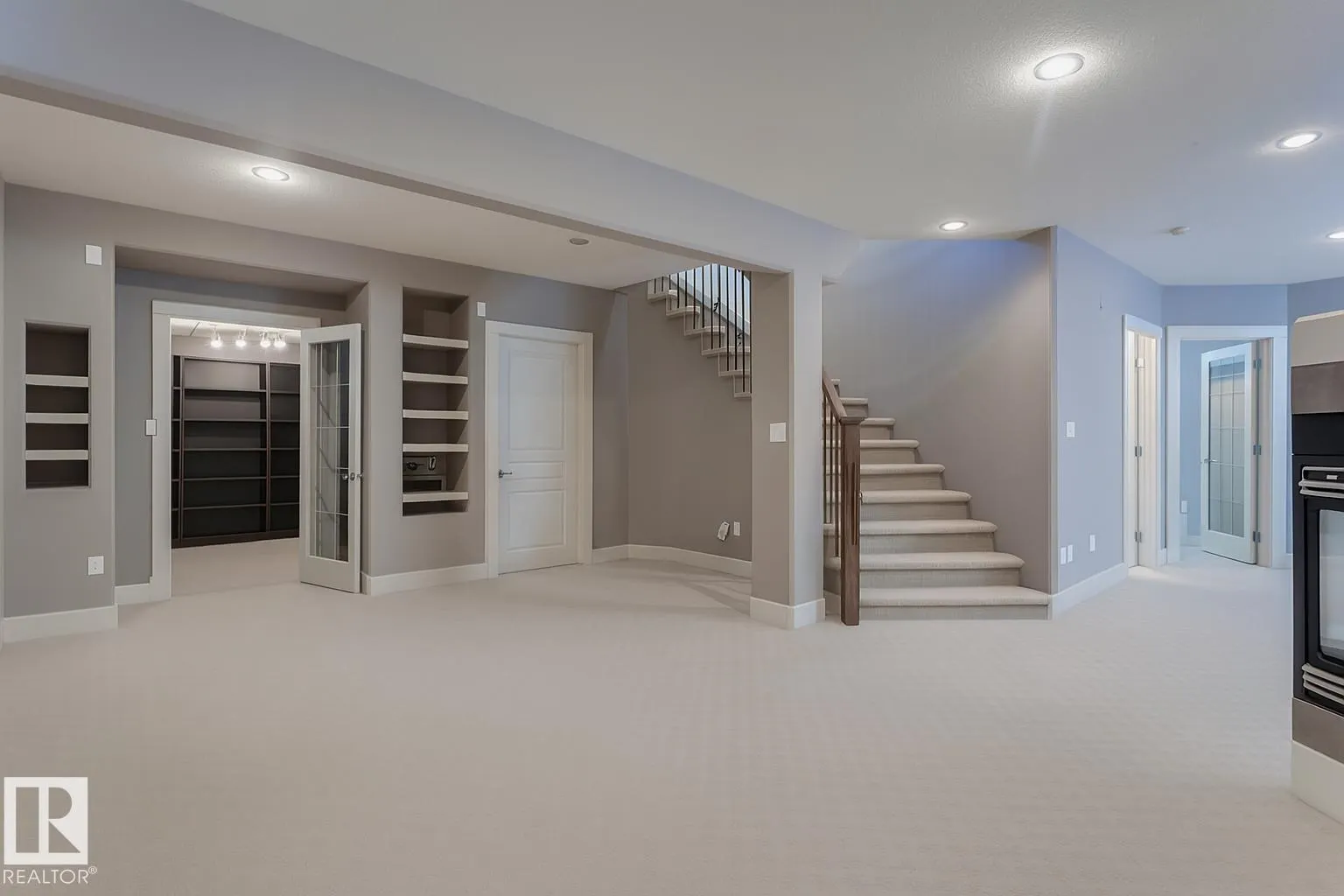 1832 BOWMAN Point(e)
