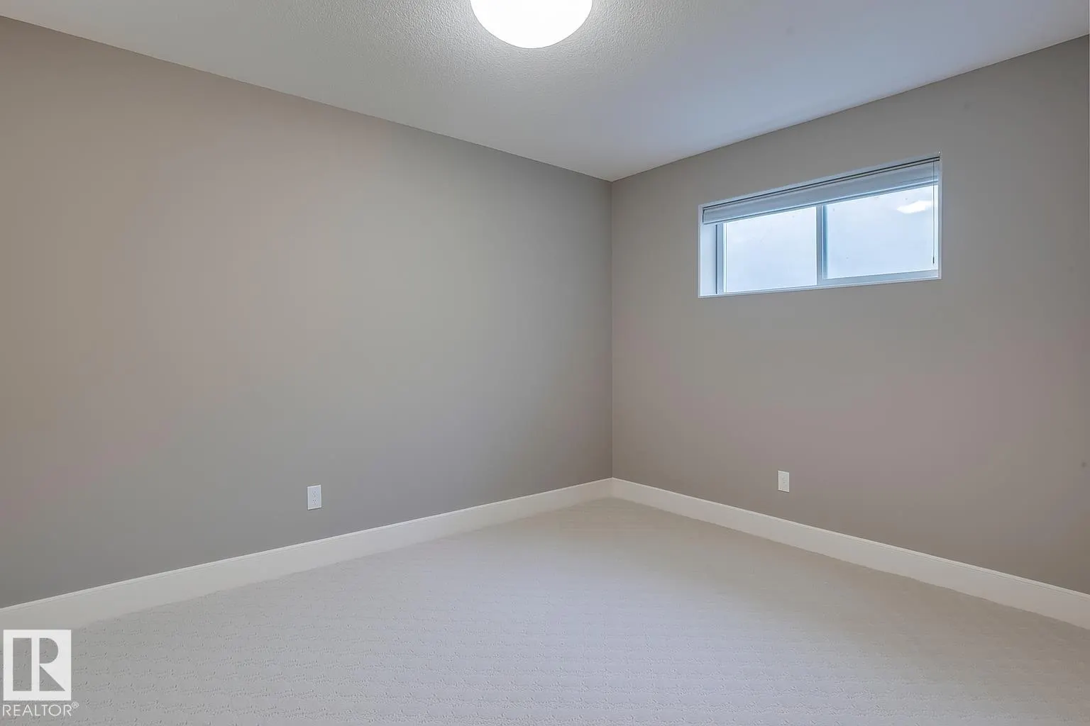 1832 BOWMAN Point(e)