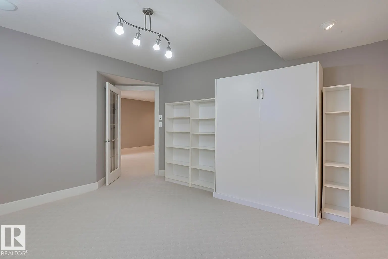 1832 BOWMAN Point(e)