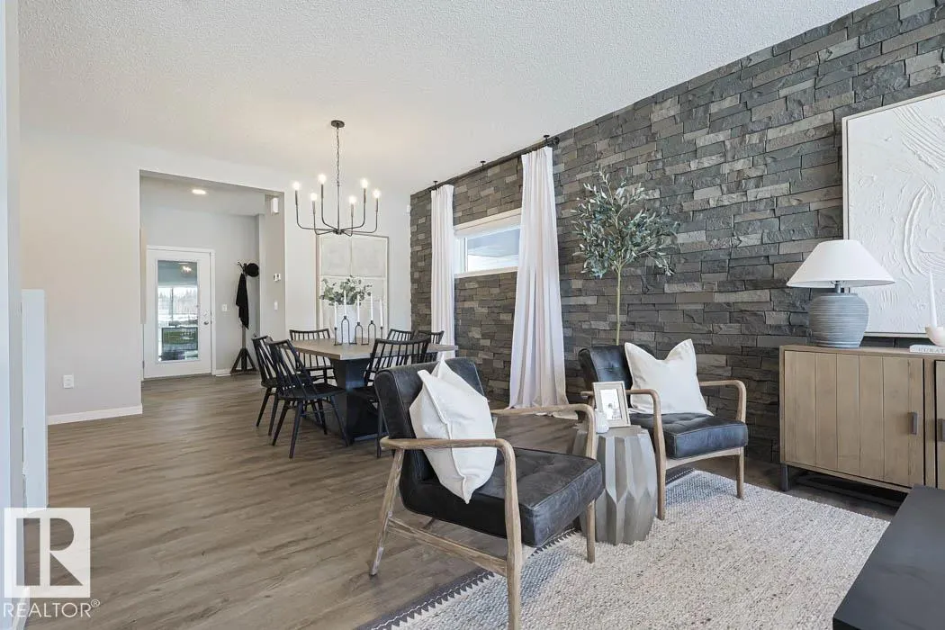 58 SUMAC Close
