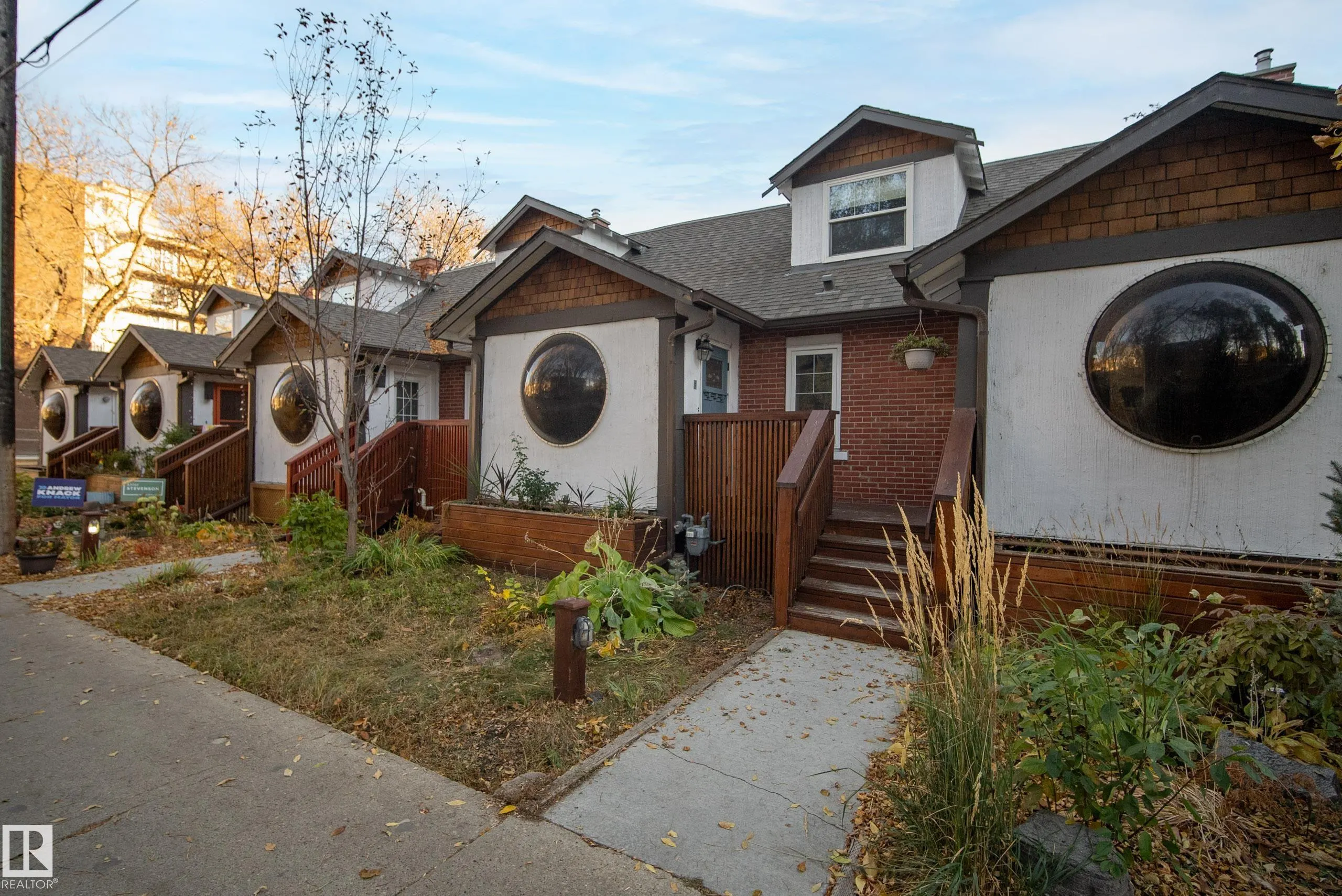 11307 102 Avenue