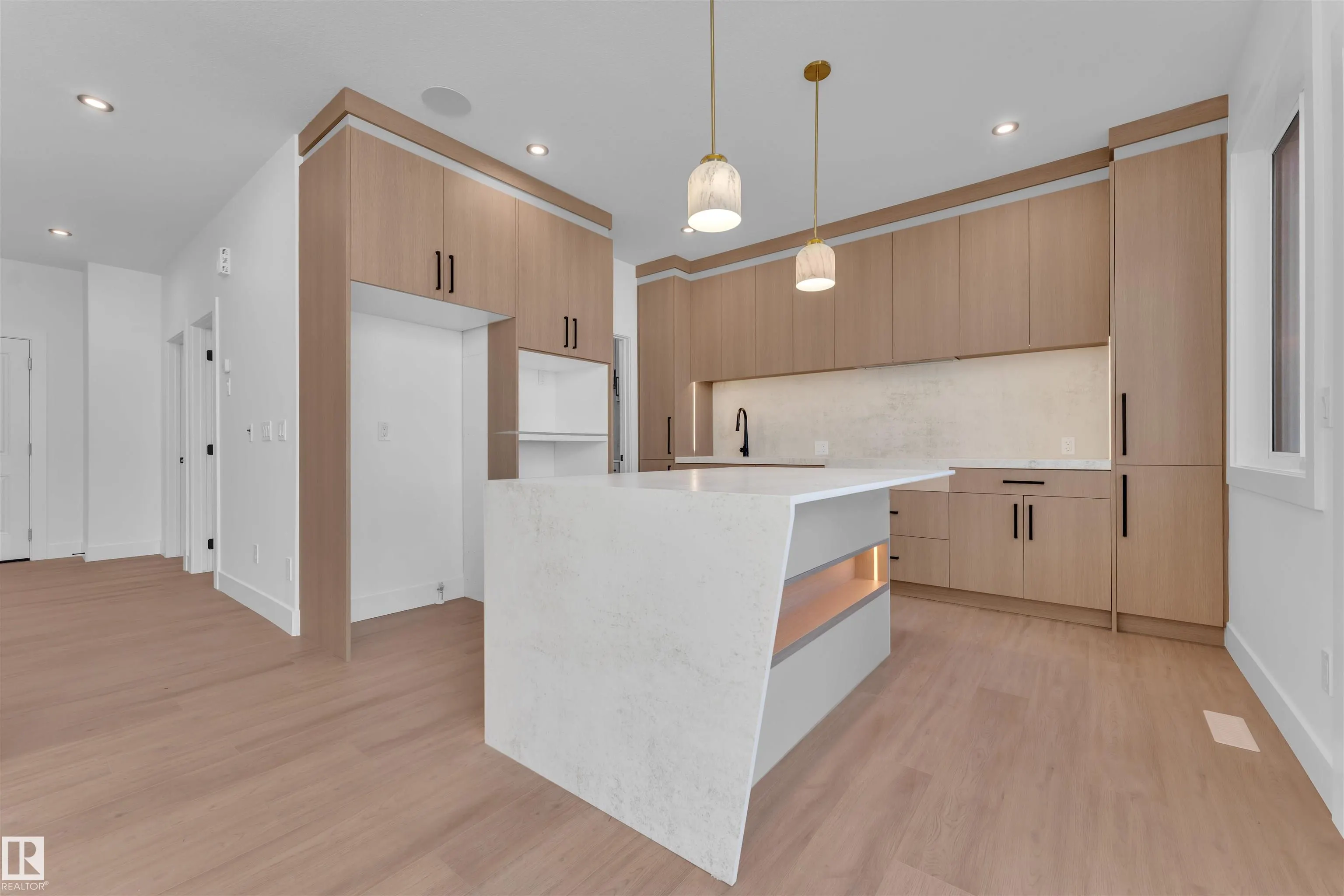 139 Creekside Lane