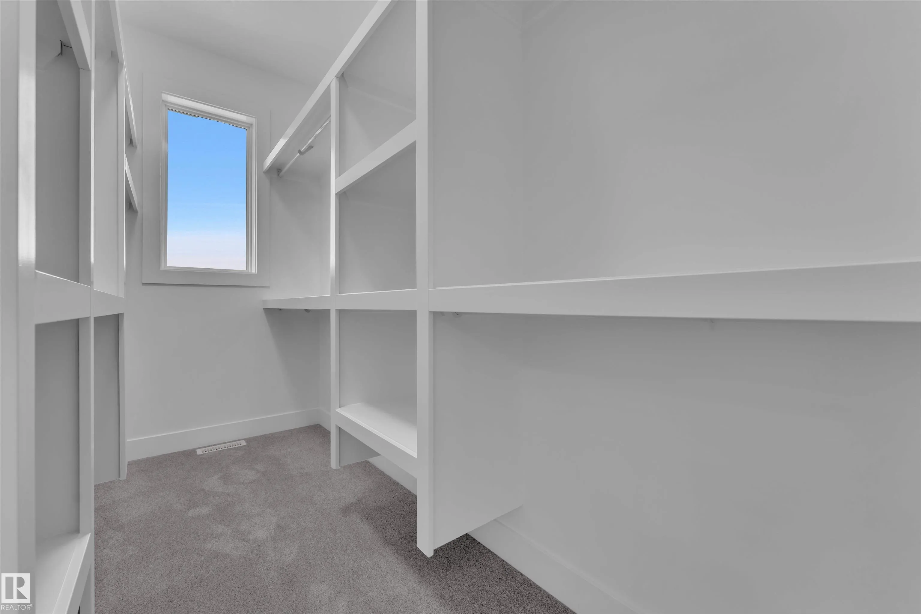 139 Creekside Lane