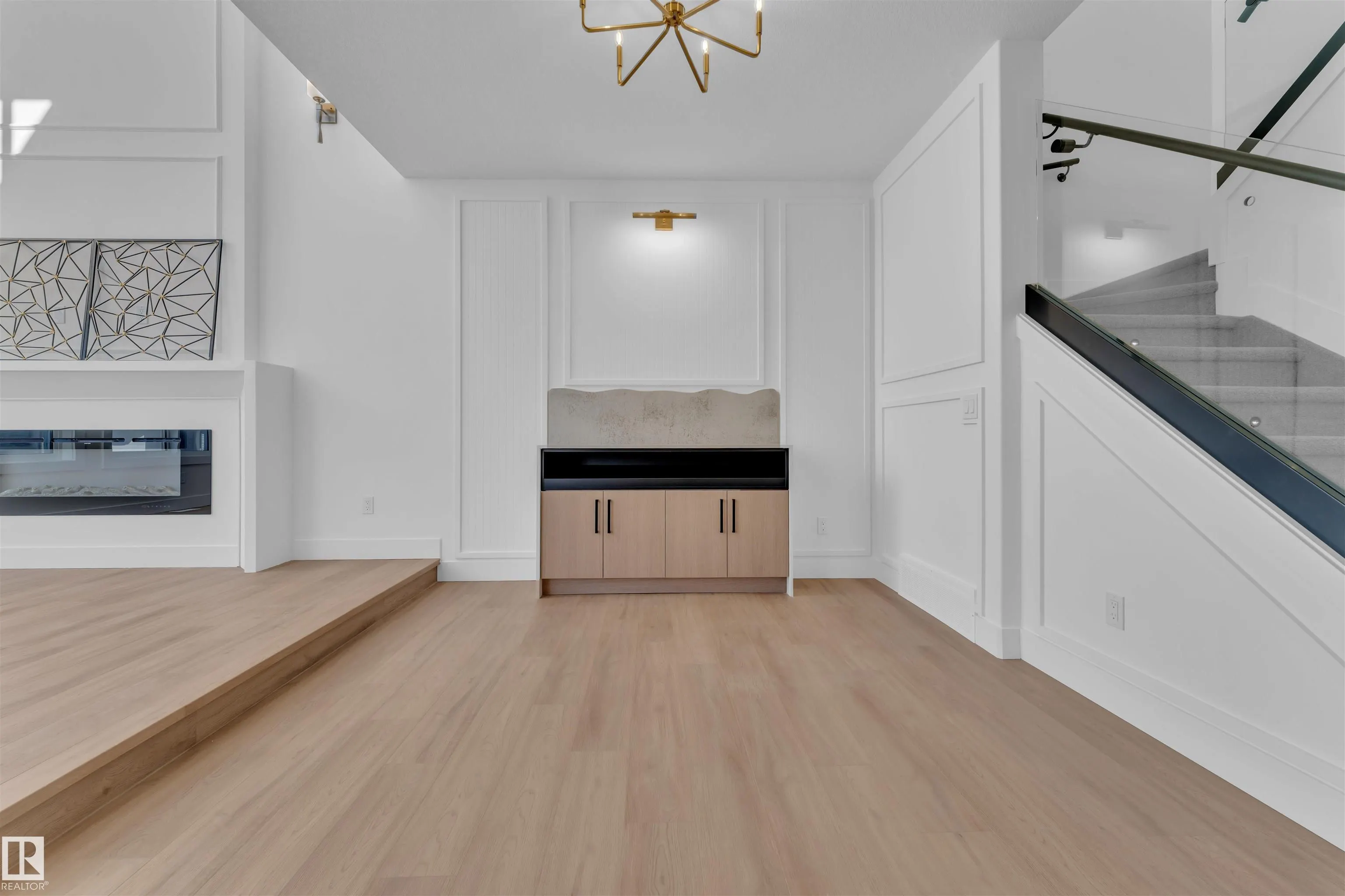 139 Creekside Lane