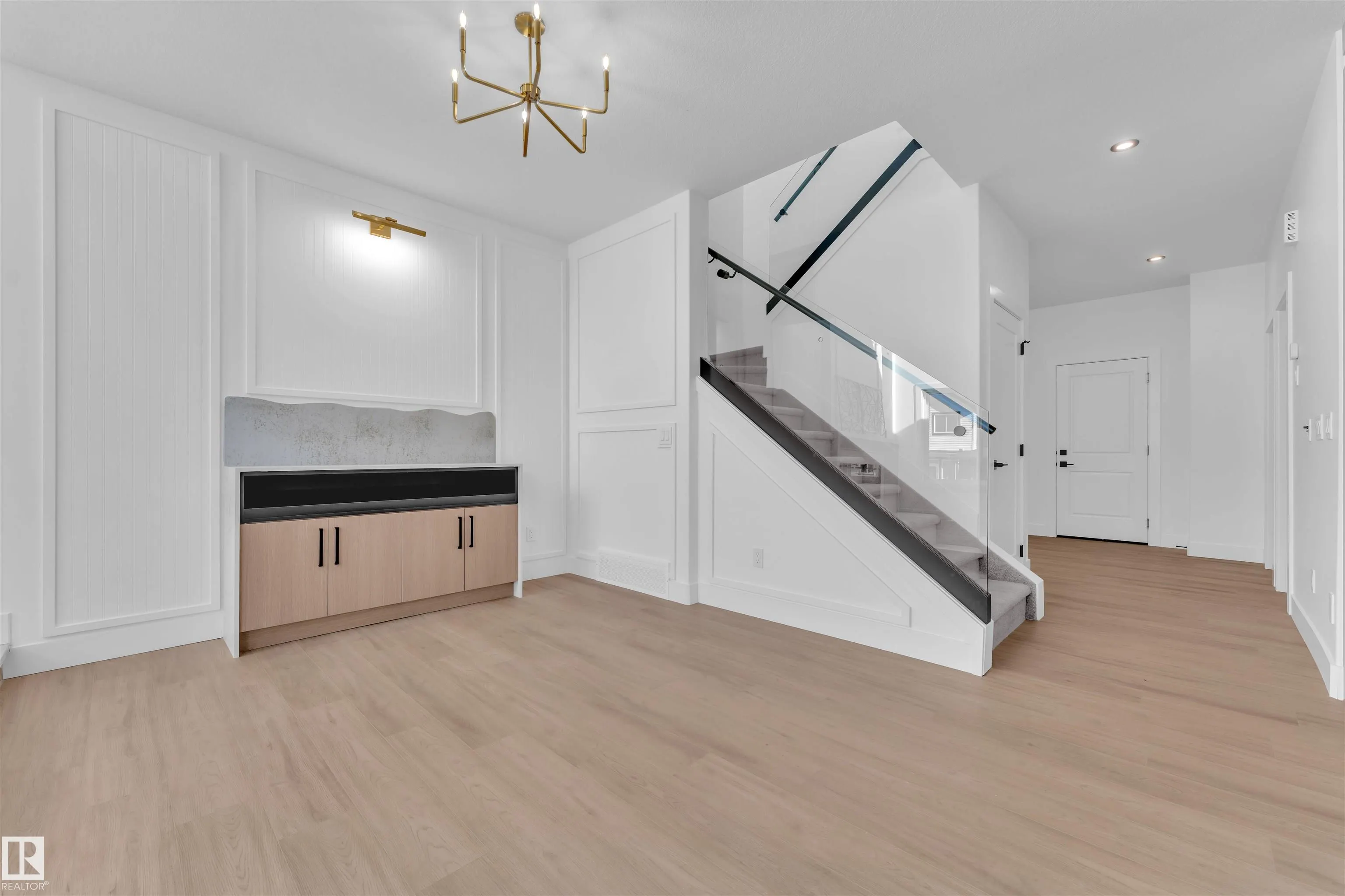 139 Creekside Lane