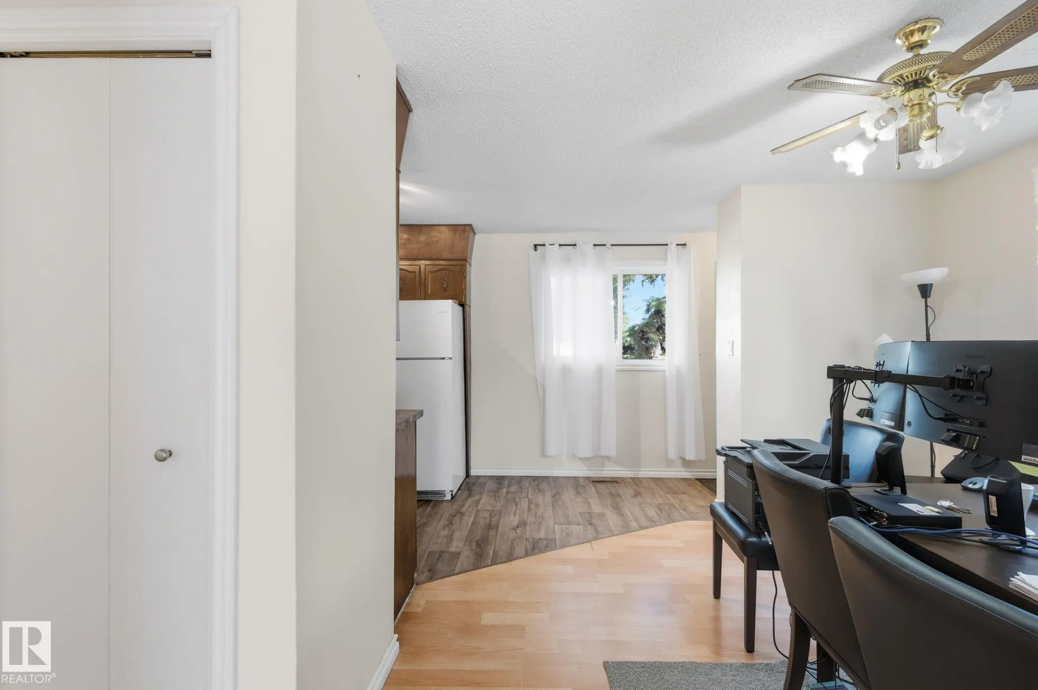 9508 9510 128 Avenue