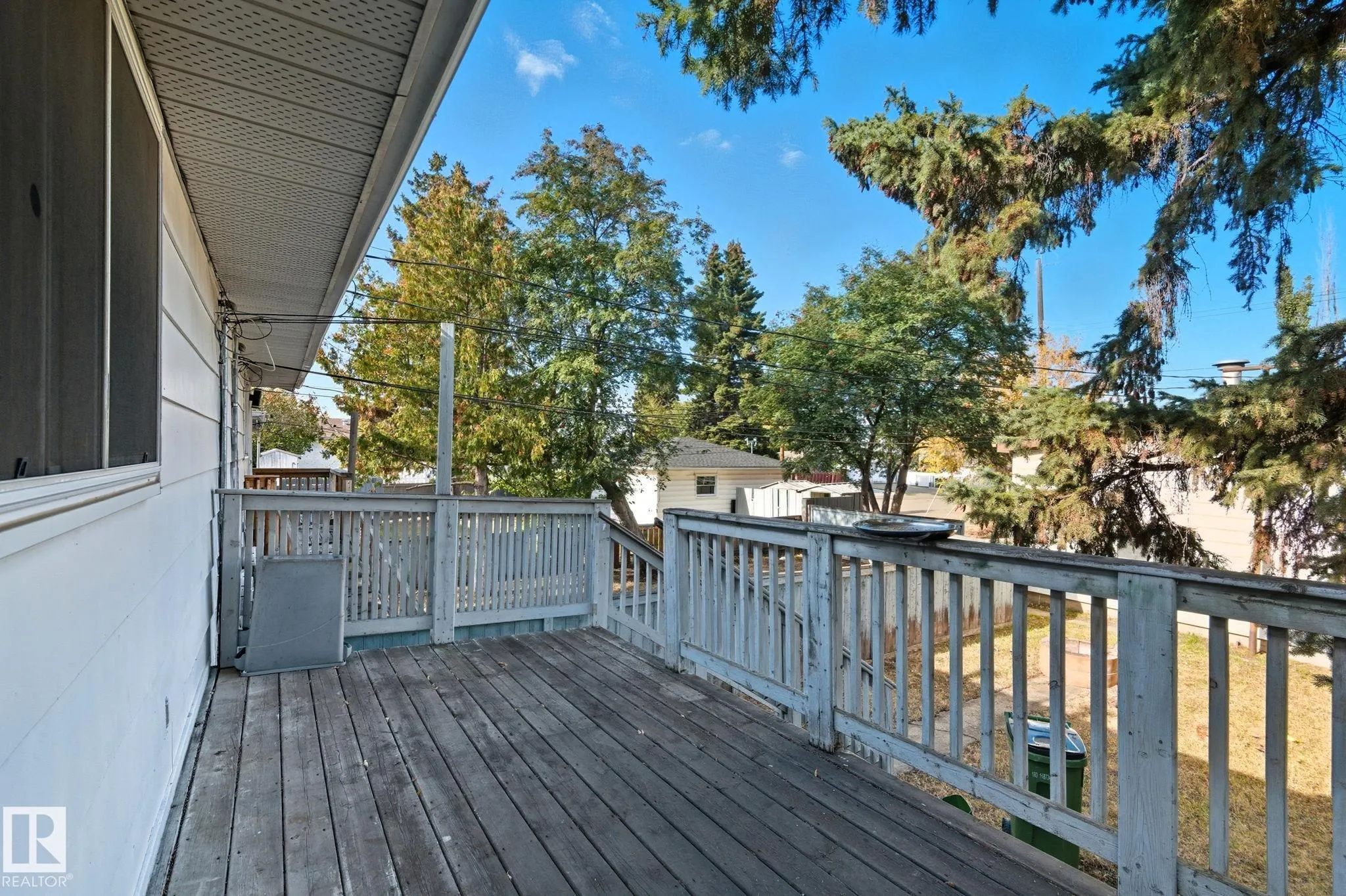 9508 9510 128 Avenue