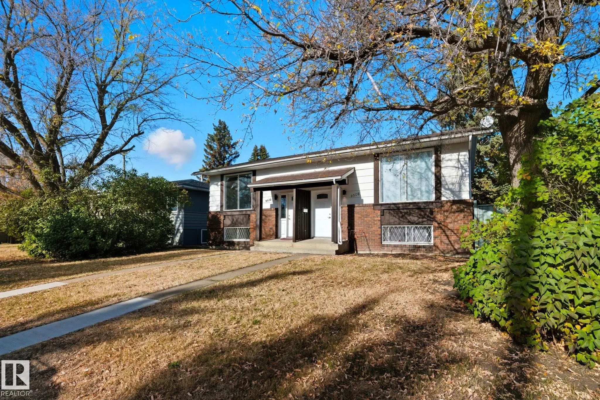 9508 9510 128 Avenue